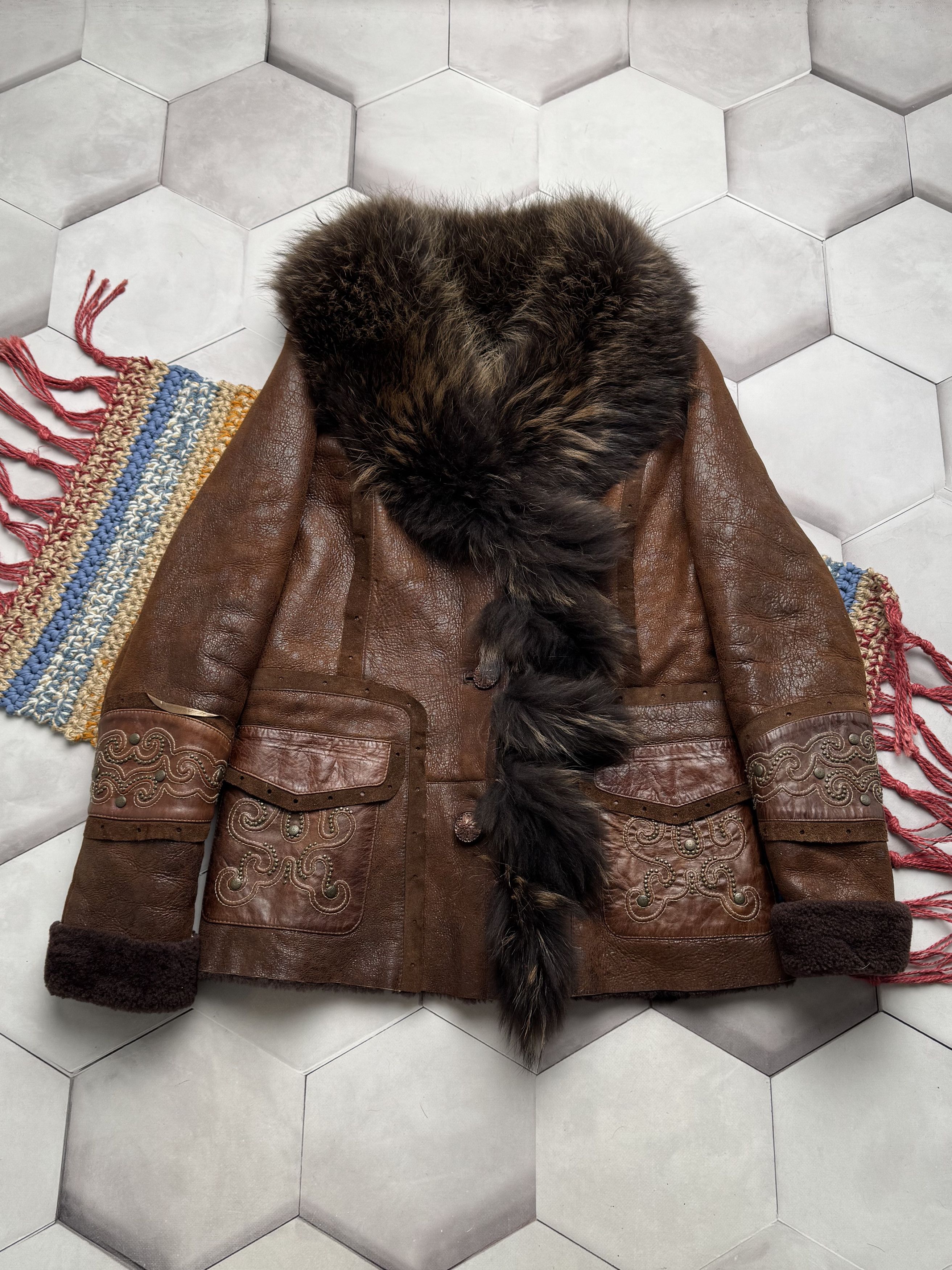 Vintage Vintage Real Sheepskin Coat With Real Fur Details(E4) Size S / US 4 / IT 40 - 1 Thumbnail