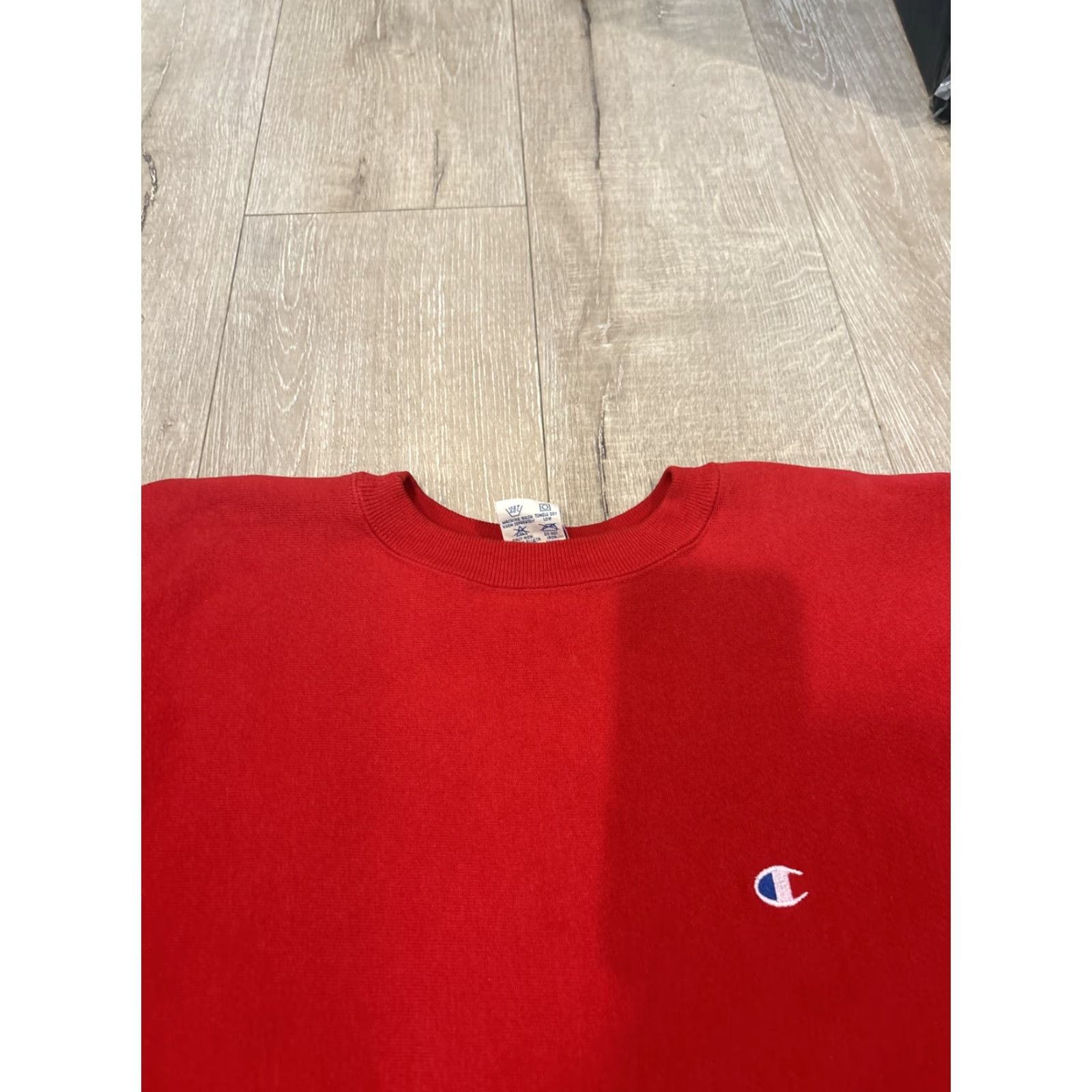Champion VINTAGE Champion Sweatshirt Adult XL Red Logo Embroidered Reverse Weave USA 90s Mens Size US XL / EU 56 / 4 - 4 Thumbnail