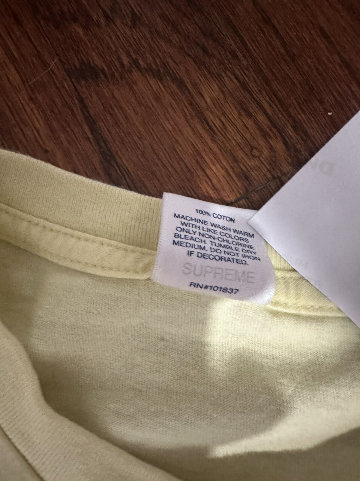 Supreme Supreme Naomi Tee Size US M / EU 48-50 / 2 - 3 Thumbnail