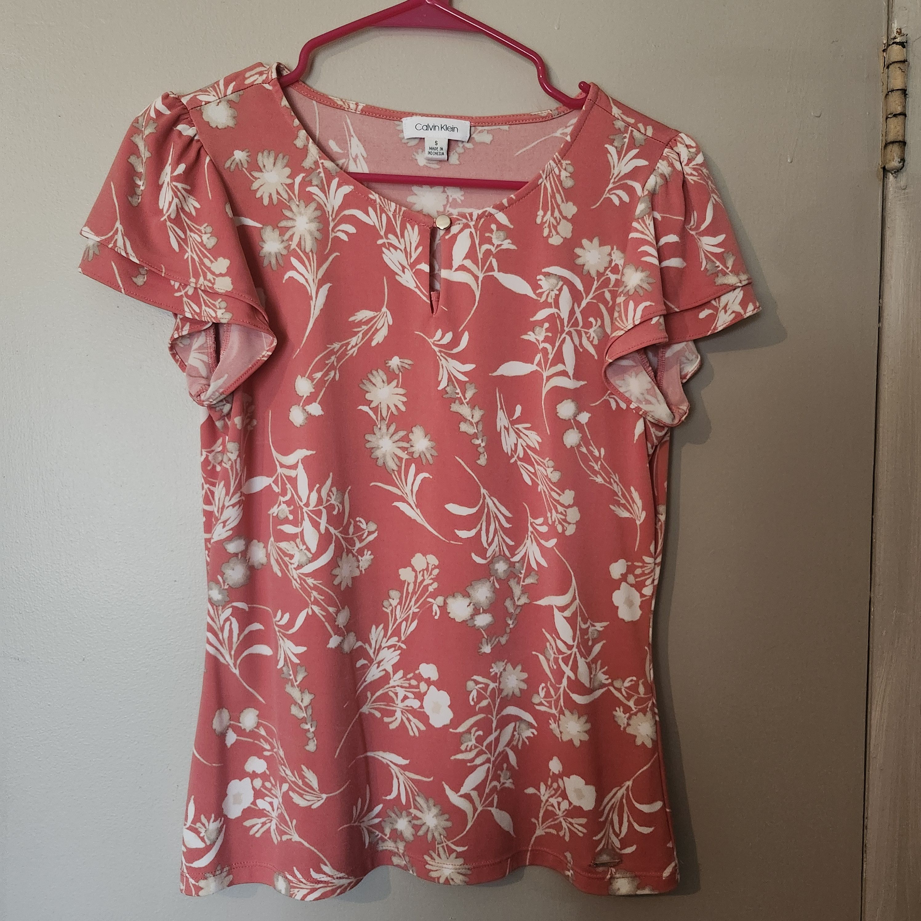 Calvin Klein Calvin Klein Women's Coral Floral Knit Blouse Top Size S Size S / US 4 / IT 40 - 1 Thumbnail