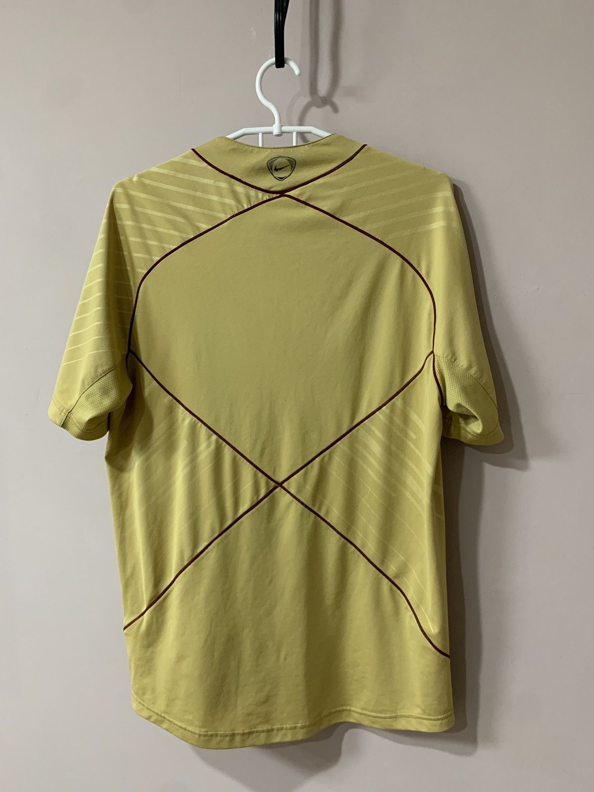 Nike Arsenal London Football Shirt Nike Soccer Jersey Gold Jersey Size US M / EU 48-50 / 2 - 2 Thumbnail