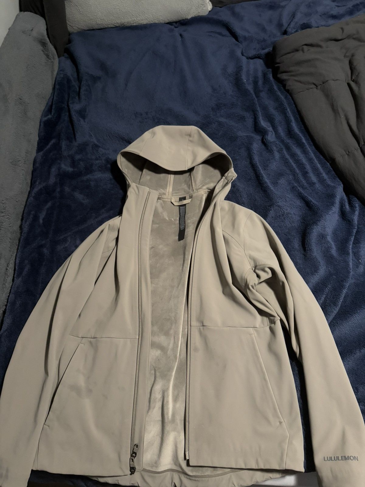 Lululemon LuLuLemon Cross Chill Jacket Size US M / EU 48-50 / 2 - 1 Thumbnail