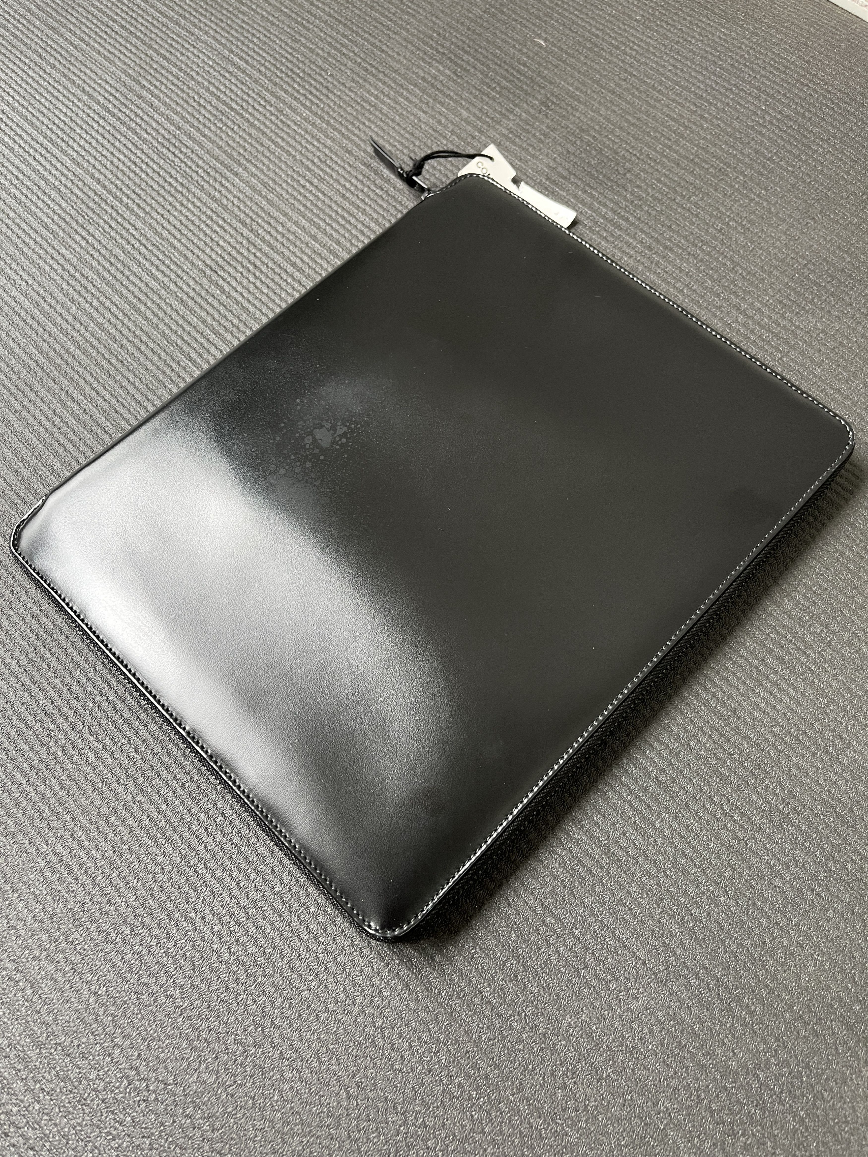 Comme des Garcons Comme des Garcons Very Black Luxury Leather iPad Case Folio Size ONE SIZE - 2 Thumbnail