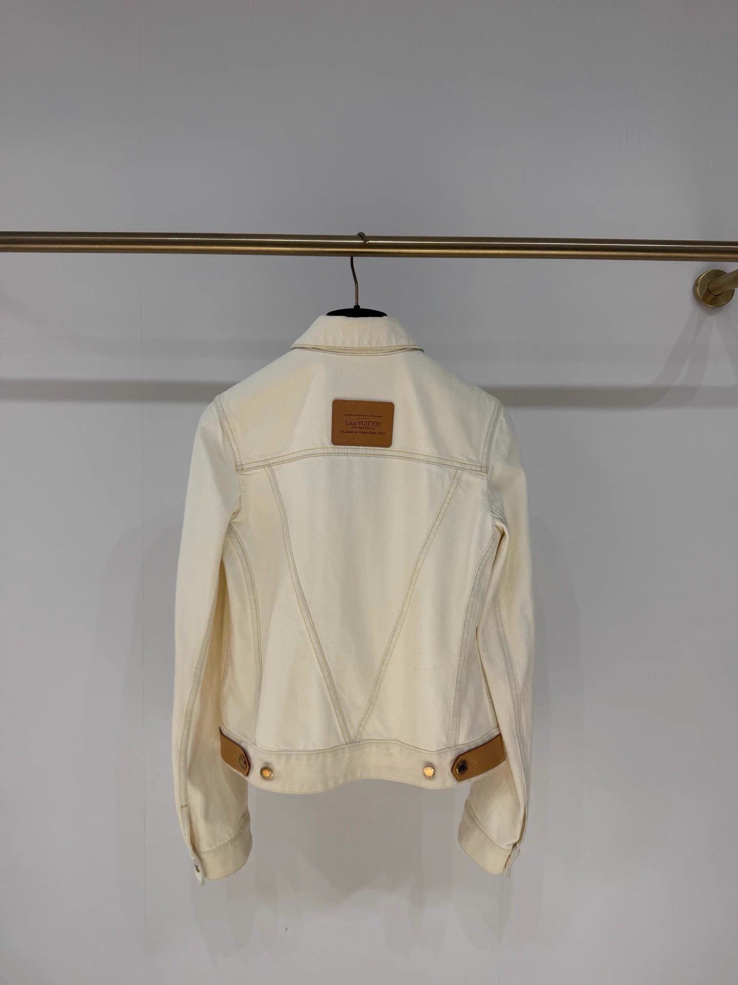 Louis Vuitton Lv Vintage Leather Panel Ivory Denim Jacket 36 99N Size M / US 6-8 / IT 42-44 - 7 Thumbnail