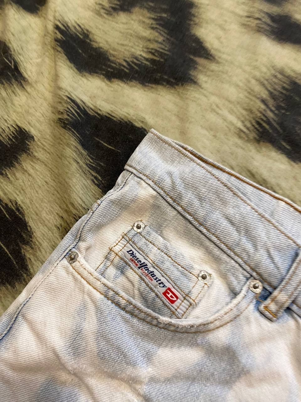 Diesel Y2K Diesel Vintage jeans shorts streetwear Size US 33 - 6 Thumbnail