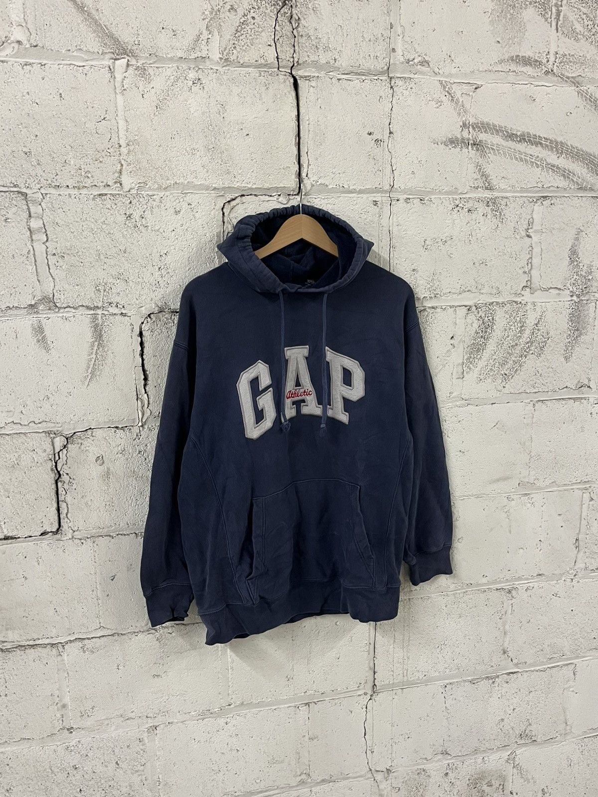 Gap Vintage gap spell out hoodie faded navy streetwear y2k Size US S / EU 44-46 / 1 - 2 Thumbnail