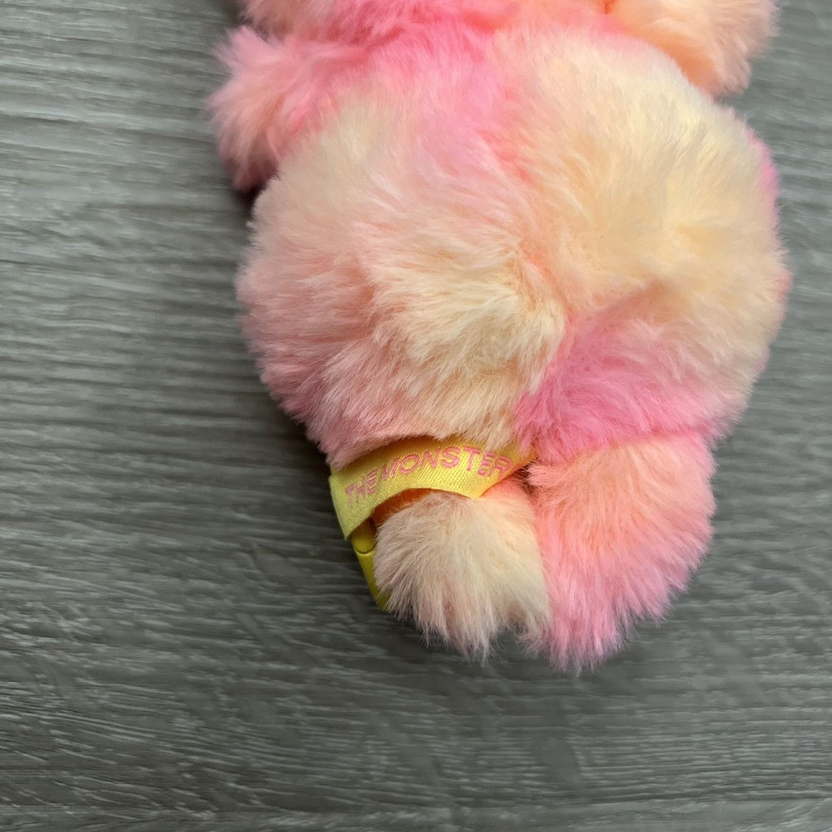 POP MART Labubu Big Into Energy Loyalty Monster Size ONE SIZE - 5 Thumbnail