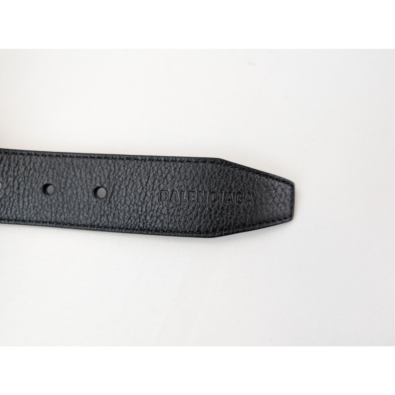 Balenciaga o1rshd1 Q:2 / Size: 85 / Vegetal Calf Half Moon Belt Black Size 34 - 10 Thumbnail