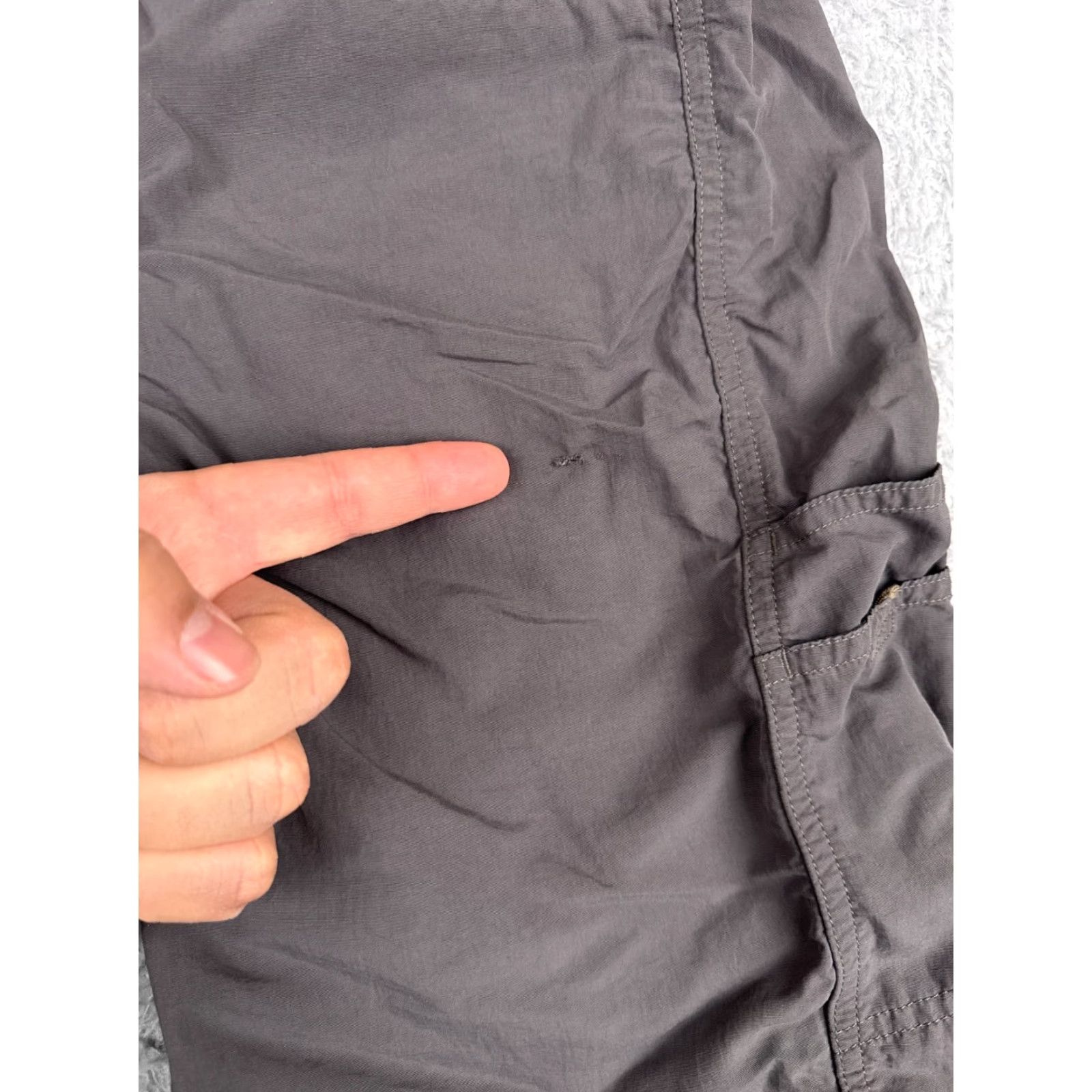 Patagonia Patagonia Shorts Womens 8 Gray Cargo Away From Home Shorts Hike Walk Camp 32x9 Size 30" / US 8 / IT 44 - 5 Thumbnail