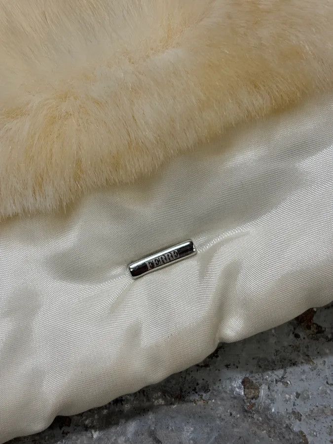 Gianfranco Ferre 2000s Gianfranco Ferré Cream Faux Fur Collar Puffer Jacket Size S / US 4 / IT 40 - 11 Thumbnail