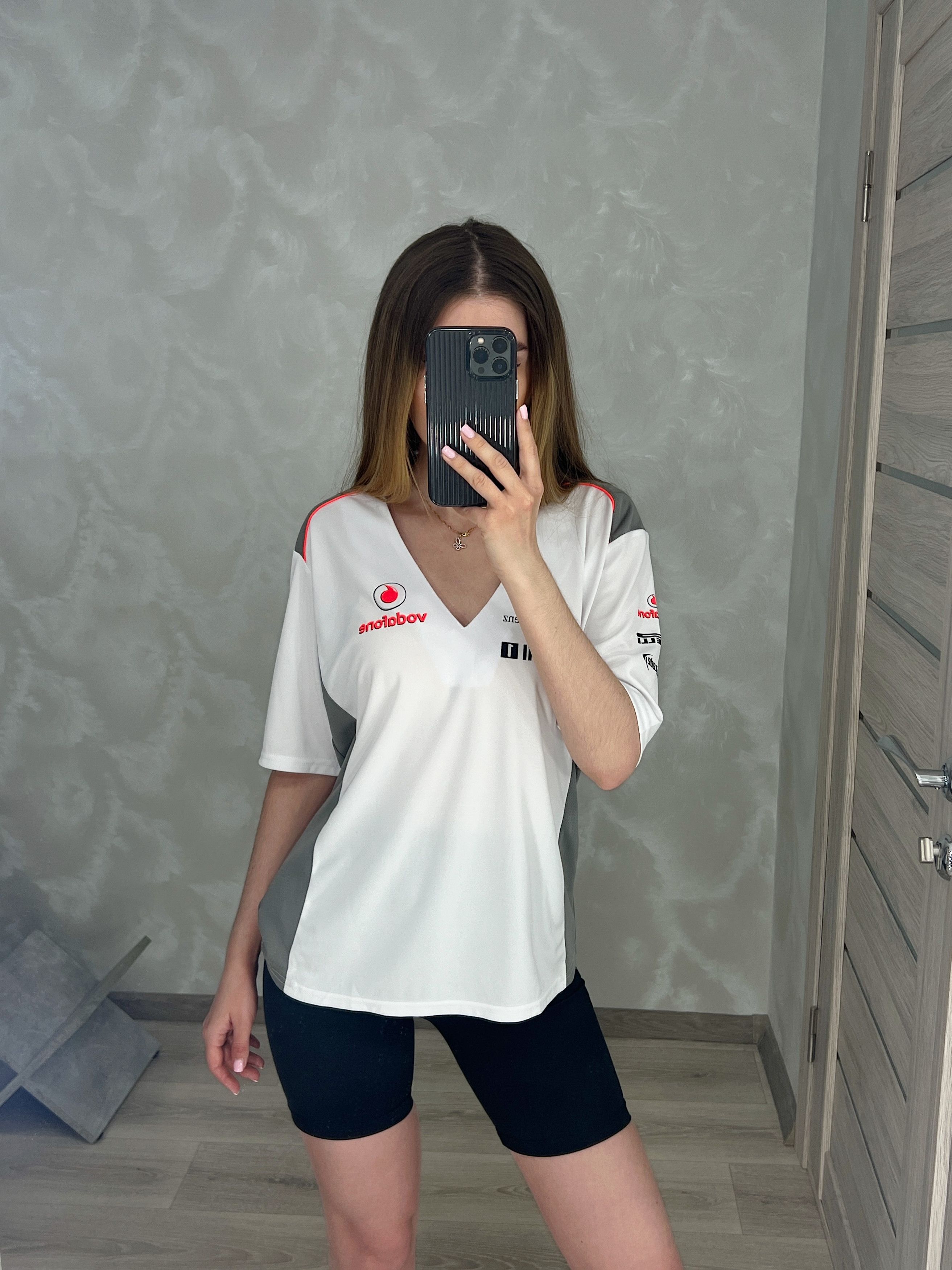 Formula 1 × Mercedes-Benz McLaren Mercedes F1 Team T-Shirt Vodafone Pirelli Boss Size L / US 10 / IT 46 - 3 Thumbnail