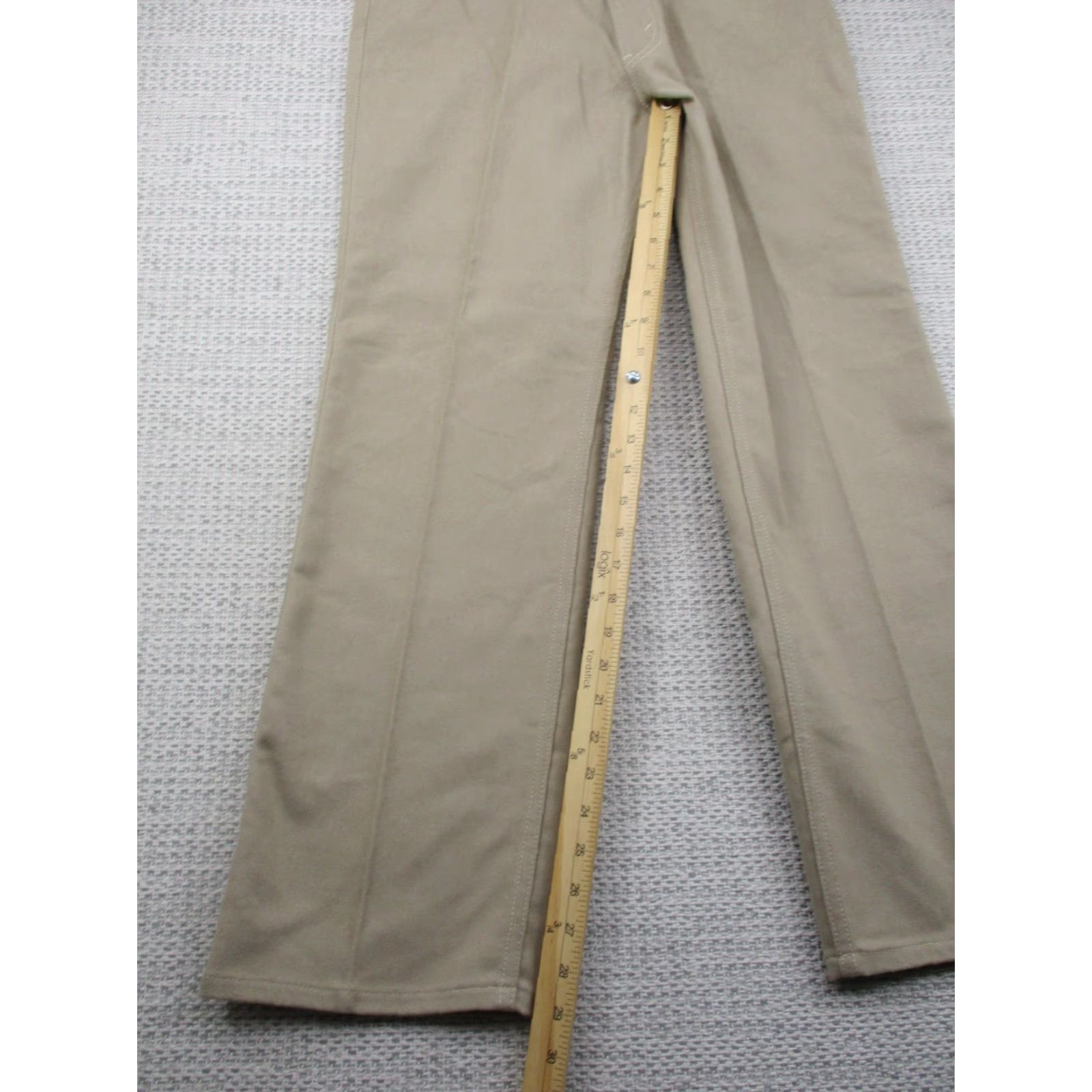 Levi's VINTAGE Levi's Pants Mens 34x29 Khaki More Room W34 L29 Made USA 90s Polyester Cotton Jeans Pants Size US 34 / EU 50 - 4 Thumbnail