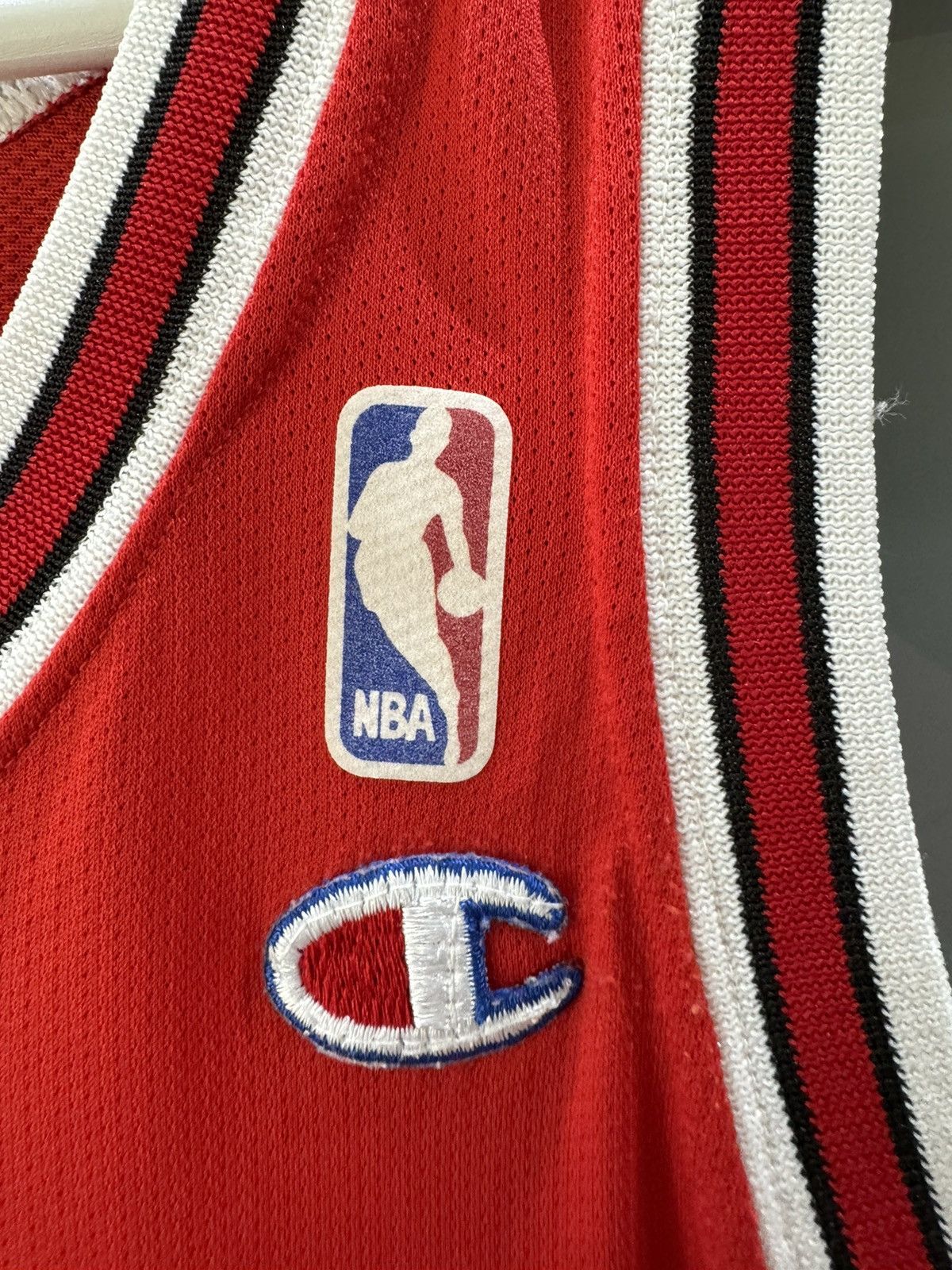 Champion × NBA × Vintage Michael Jordan #23 Champion nba Jersey Size US XL / EU 56 / 4 - 6 Thumbnail