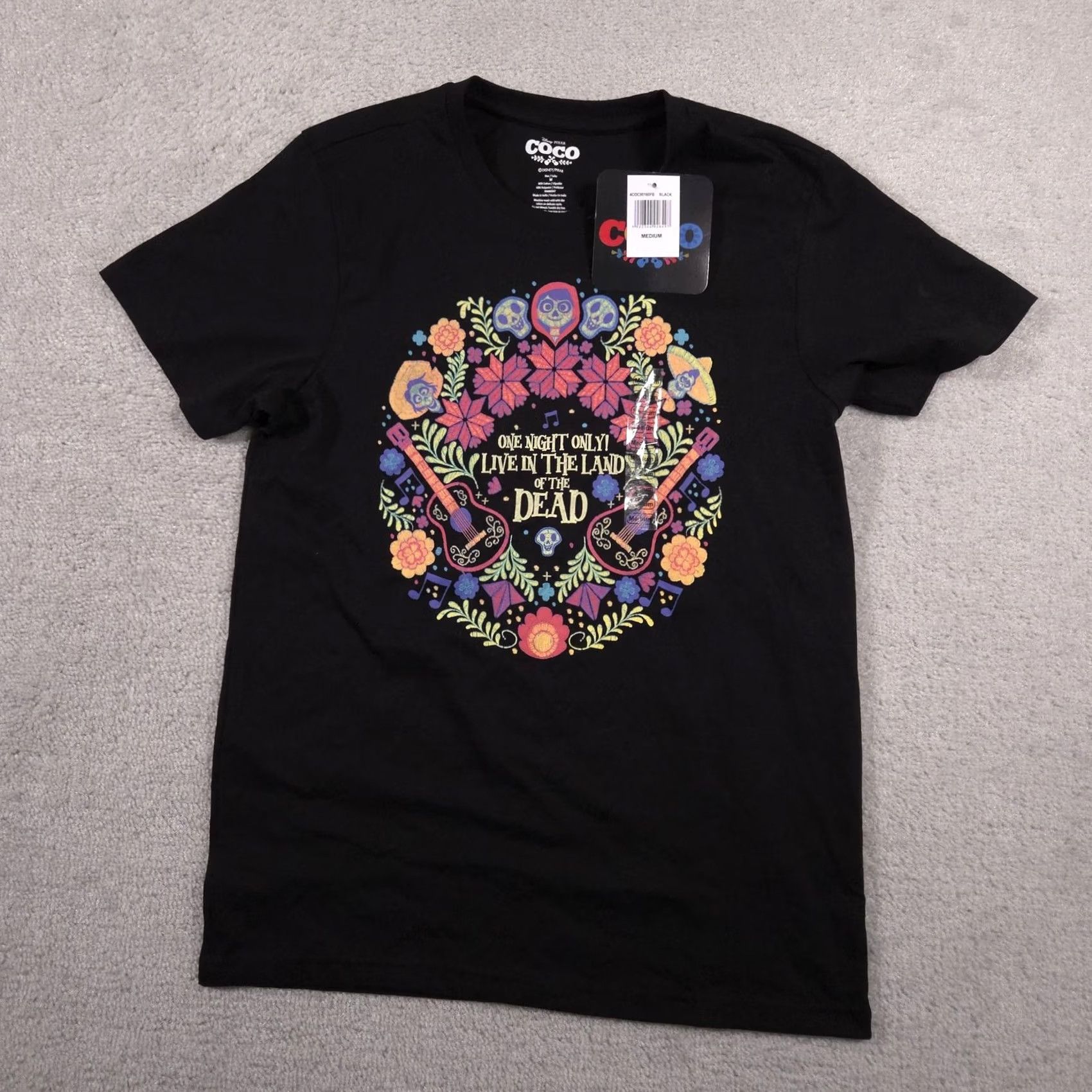 Disney VINTAGE Disney Pixar COCO Shirt Adult Medium Black One Night Only Land of the Dead Tee Size US M / EU 48-50 / 2 - 2 Thumbnail