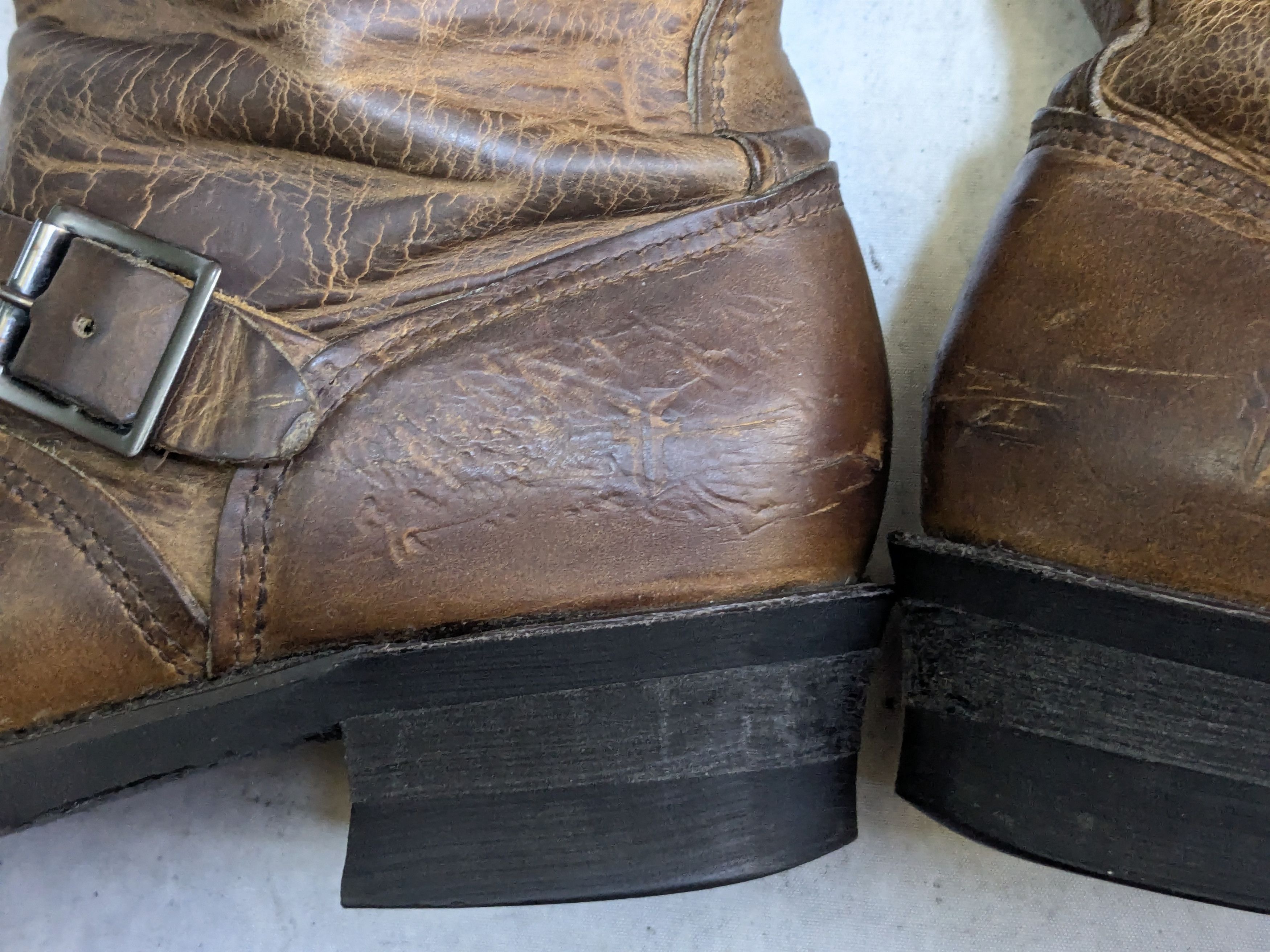 Frye Frye Engineer Boots Brown 9 M Leather Strap Buckle Size US 9 / EU 42 - 11 Thumbnail