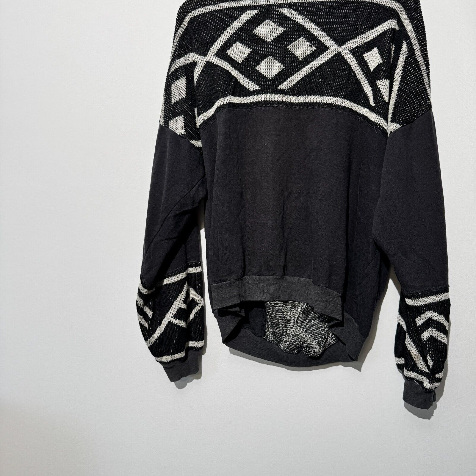 Vintage Vintage Unisex Black Acrylic Sweater Size M Regular Fit Size US M / EU 48-50 / 2 - 11 Thumbnail