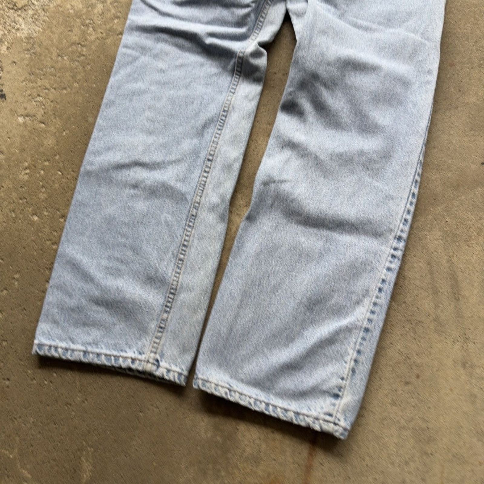 Vintage Vintage 90s Levi's 505 Light Wash Denim Jeans USA ERD Grunge Size US 36 / EU 52 - 13 Thumbnail