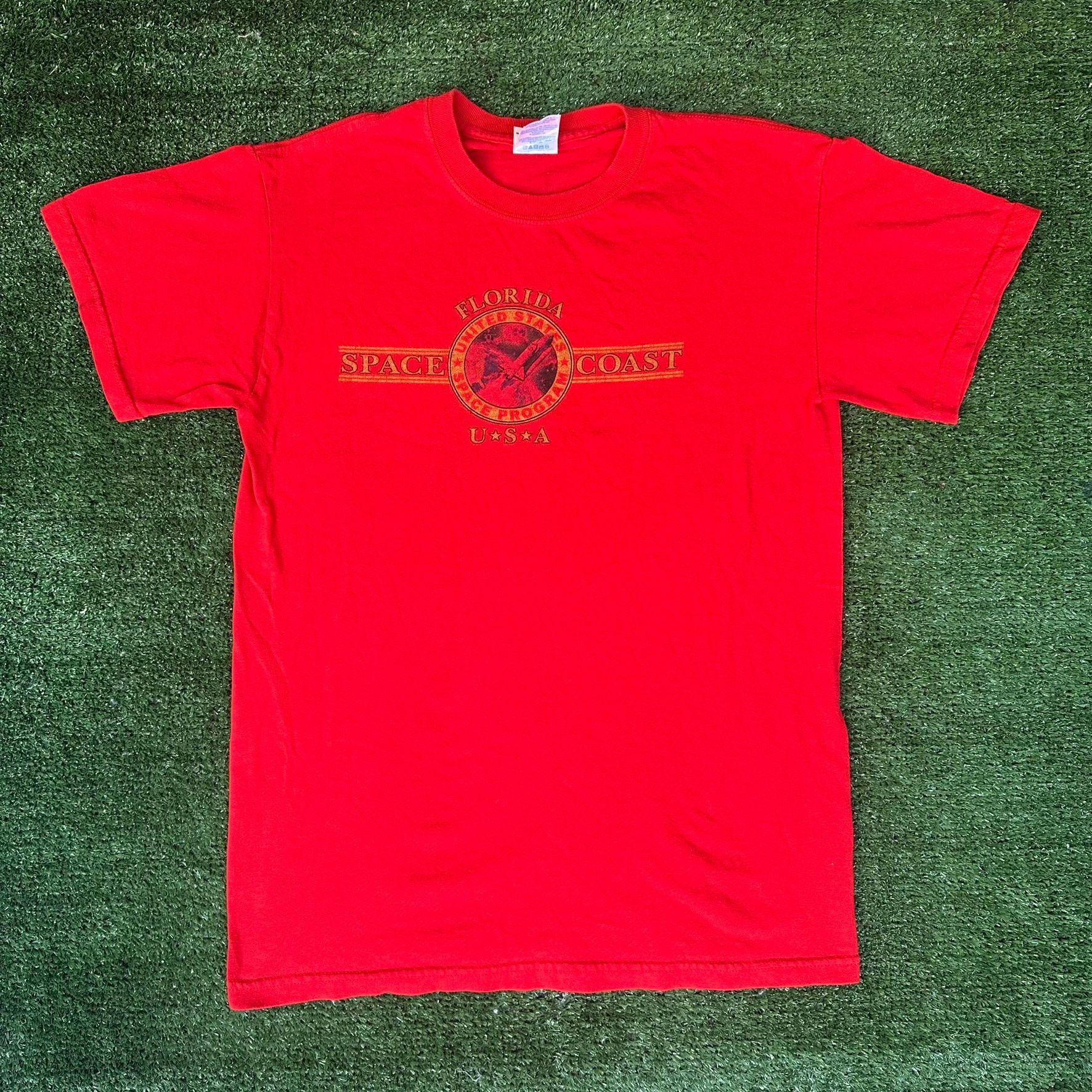 Gildan Vintage Y2K Space Coast Florida T-Shirt Canaveral NASA Red S Size US S / EU 44-46 / 1 - 1 Thumbnail