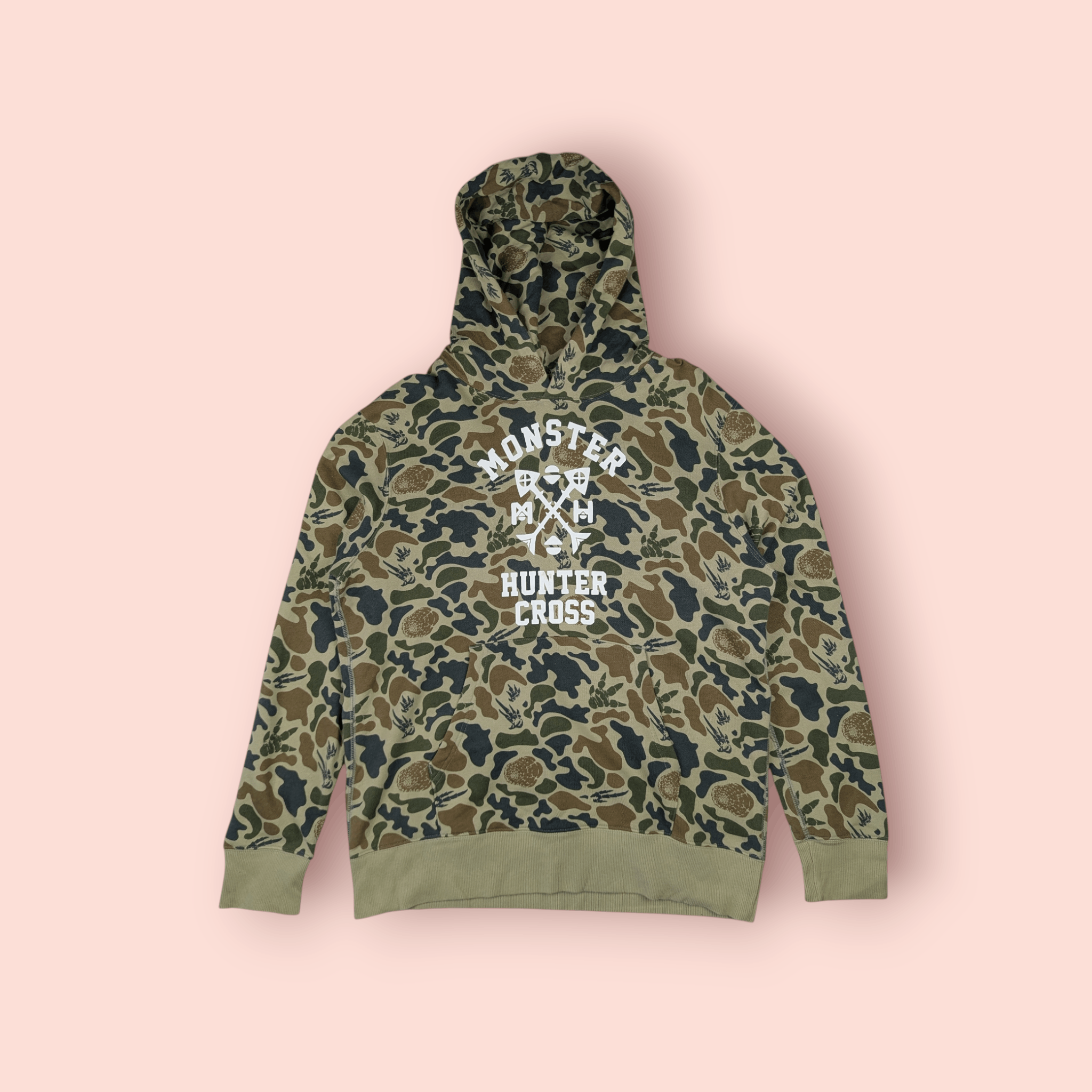 Japanese Brand UNIQLO x Monster Hunter Cross Anime Manga Bape Camo Hoodie Size US L / EU 52-54 / 3 - 1 Thumbnail