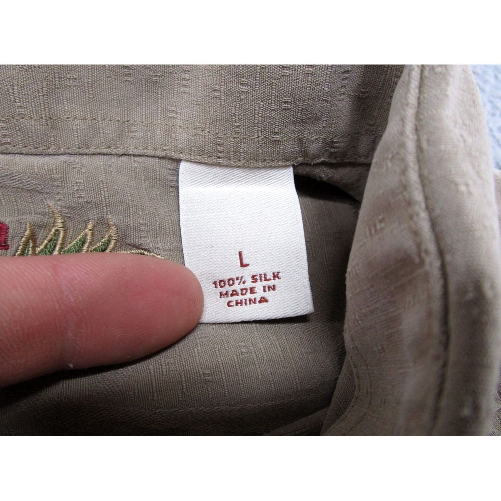 Vintage Caribbean Pineapple Short Sleeve Button-Up Shirt Mens L Beige Tropical Silk Knit? (Note: original content disallows adding new info) Size US L / EU 52-54 / 3 - 3 Thumbnail