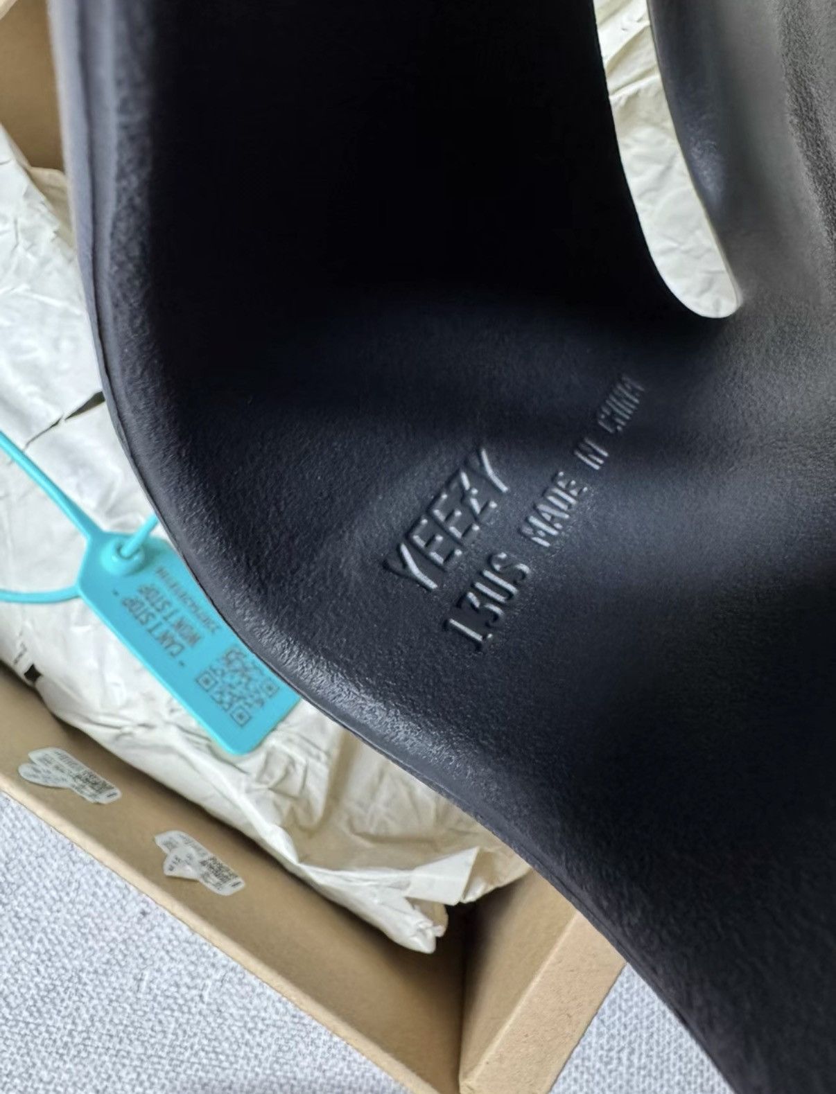 Adidas Adidas Yeezy Slide Onyx HQ6448 K37 Size US 13 / EU 46 - 2 Thumbnail