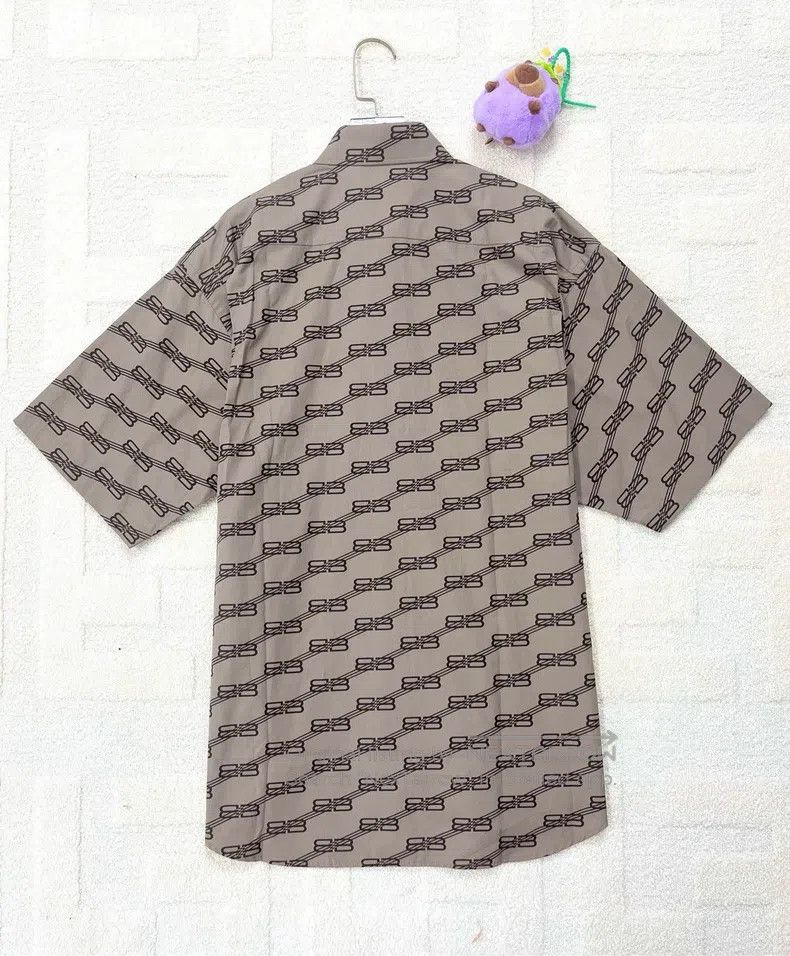Balenciaga Balenciaga size 34 Brown patterned full print logo short-s Size M / US 6-8 / IT 42-44 - 2 Thumbnail