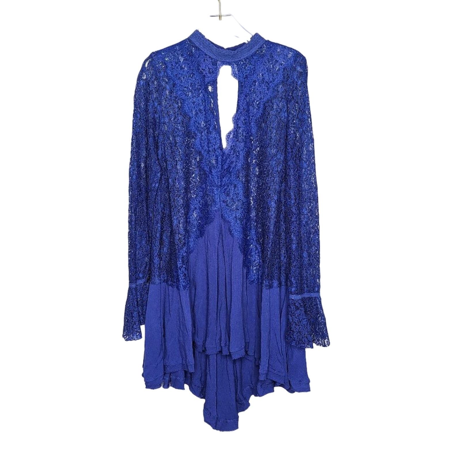 princess polly baby blue dress What Dress Colors Match Best with Gold or Silver Jewelry?  Arun&Aura
