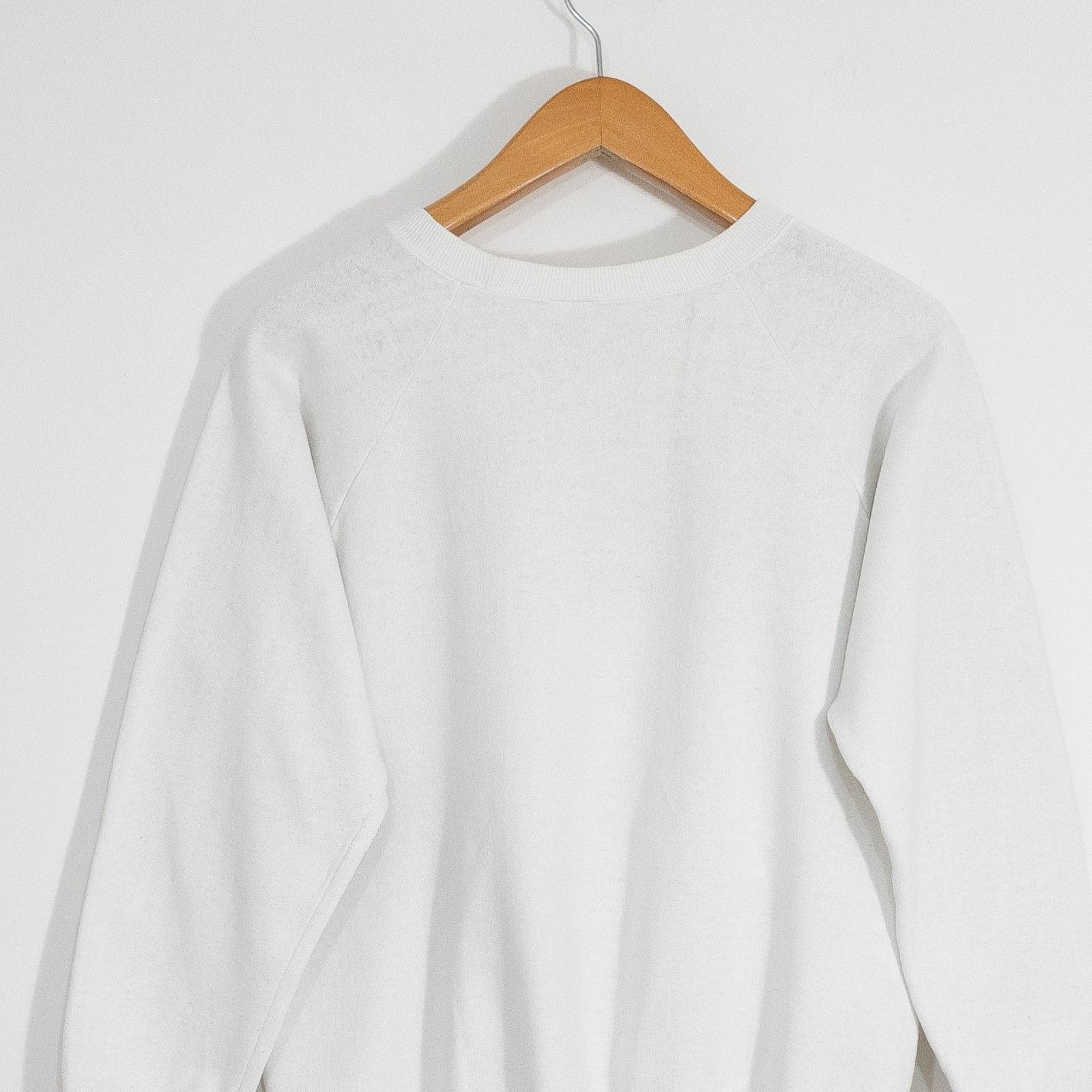 Champion Vintage 80s Champion MIT Sweatshirt Large Distressed Raglan Size US L / EU 52-54 / 3 - 7 Thumbnail