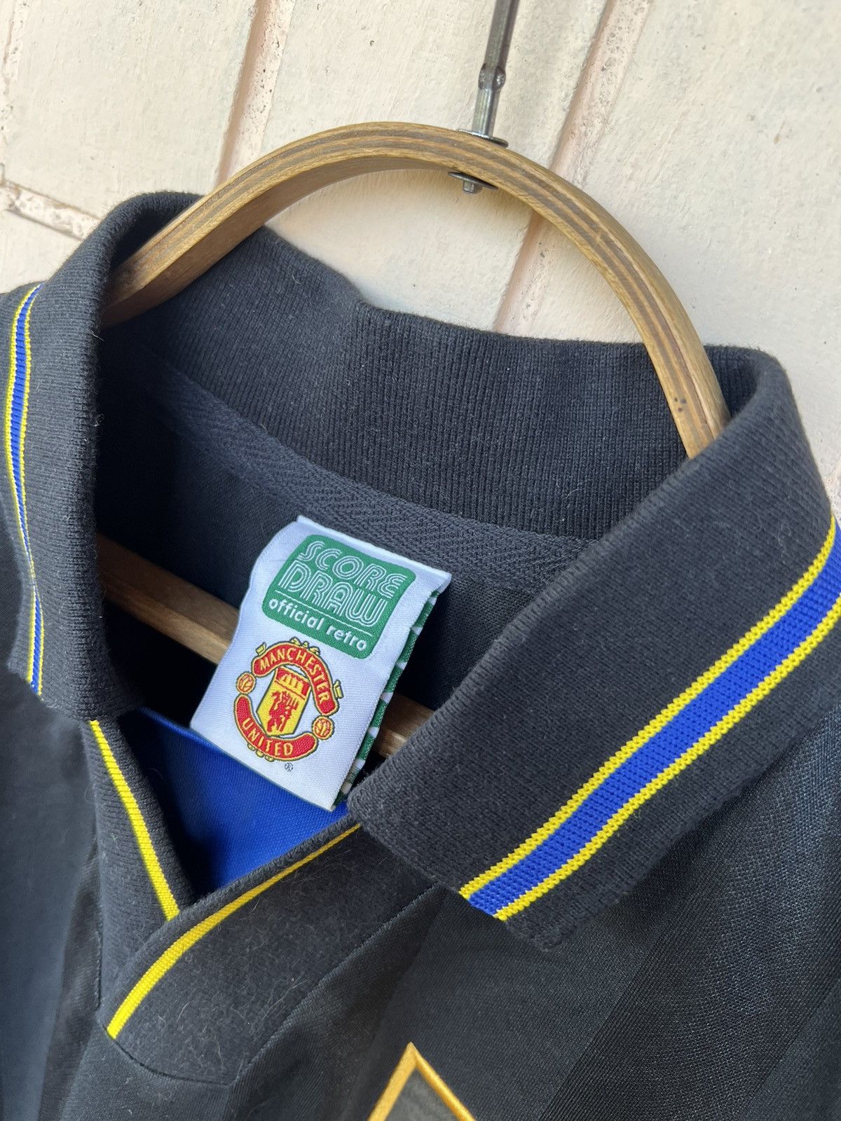 Vintage Vintage Manchester United Retro Soccer Jersey Score Draw #7 Size US S / EU 44-46 / 1 - 11 Thumbnail