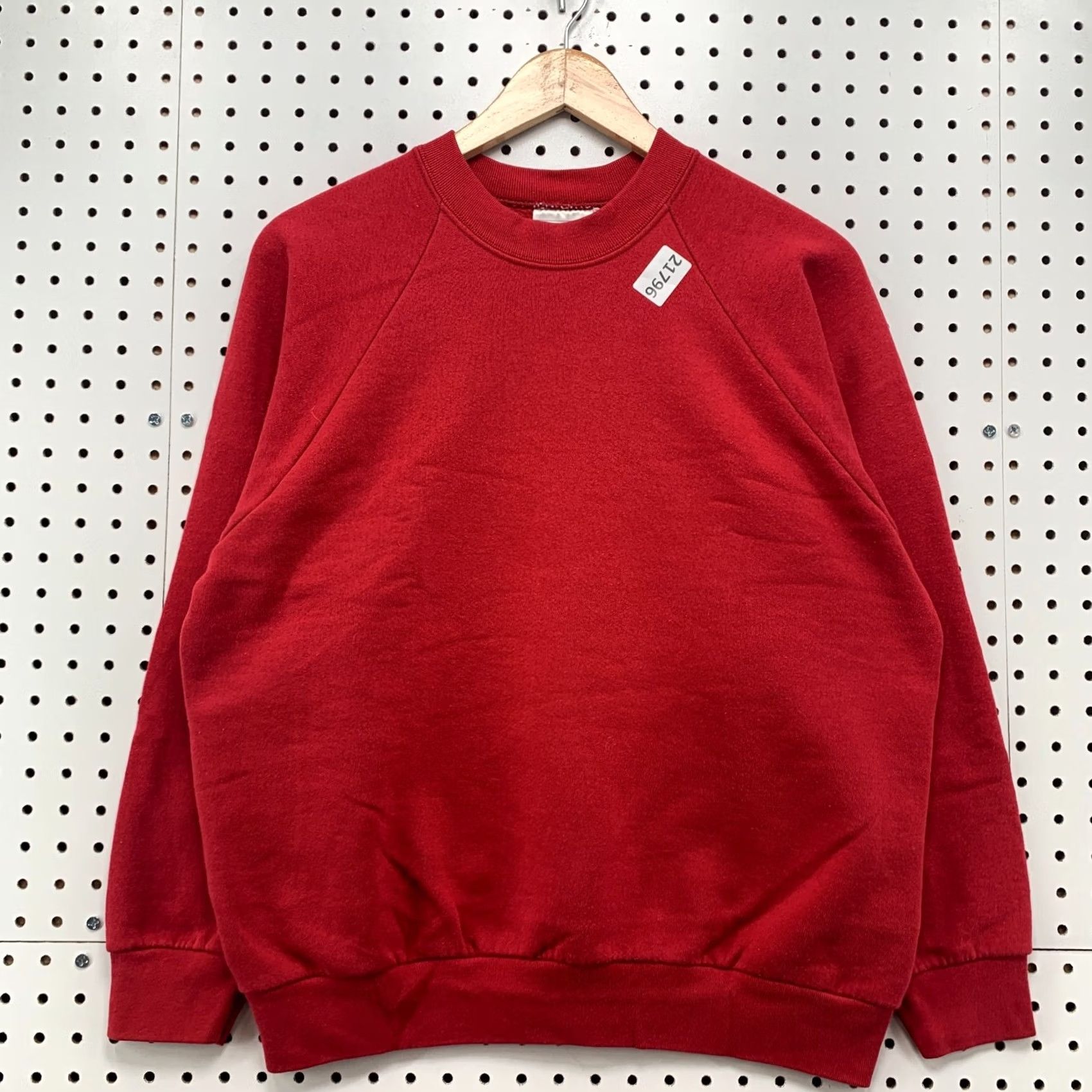 Fruit Of The Loom VINTAGE Fruit of the Loom Sweatshirt Womens Large Red Crewneck 90s Pullover Long Sleeve Size L / US 10 / IT 46 - 2 Thumbnail