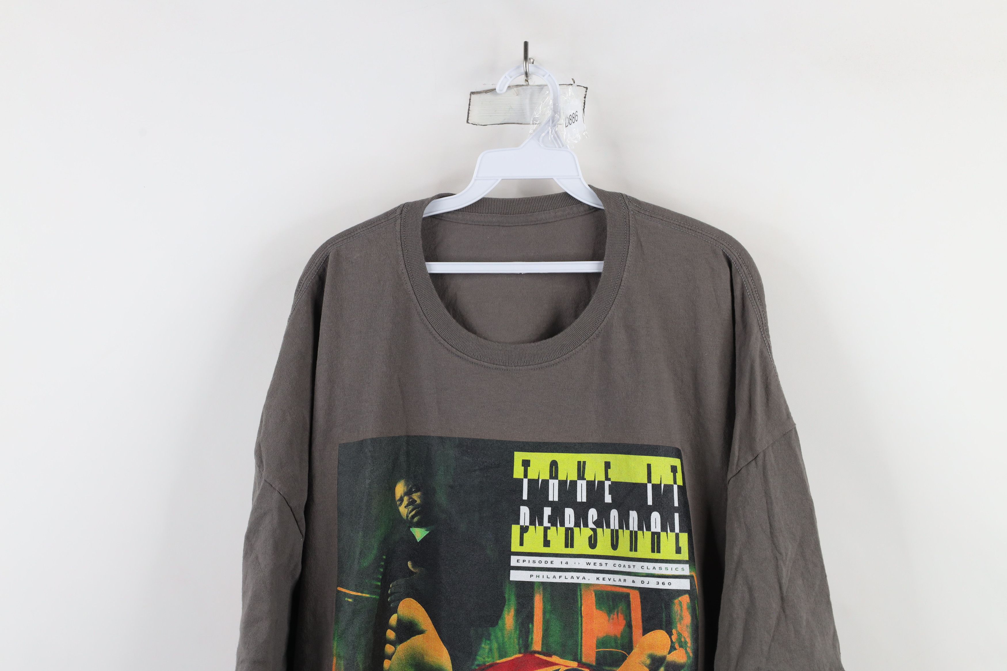 Vintage Y2K Streetwear Take It Personal Podcast Philaflava DJ Shirt Size US XXL / EU 58 / 5 - 2 Thumbnail