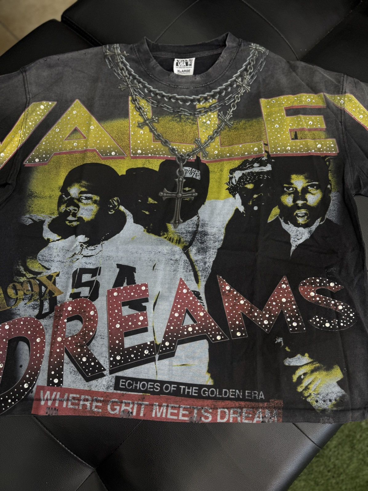 Vale Valley Dreams Black Chambers Bling Tee Size XL NEW Size US XL / EU 56 / 4 - 4 Thumbnail