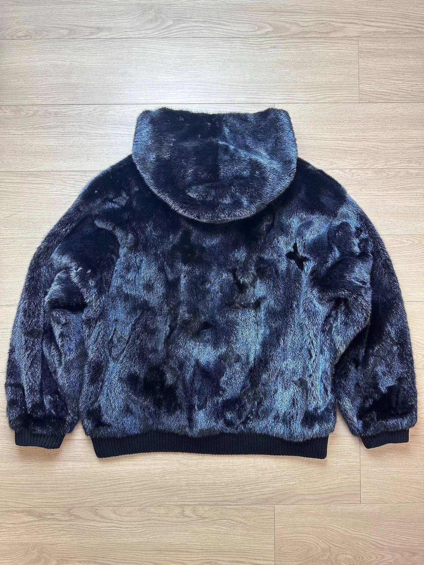 Louis Vuitton Louis Vuitton Black Mink Fur Hooded Coa Q14 Size US XXL / EU 58 / 5 - 5 Thumbnail
