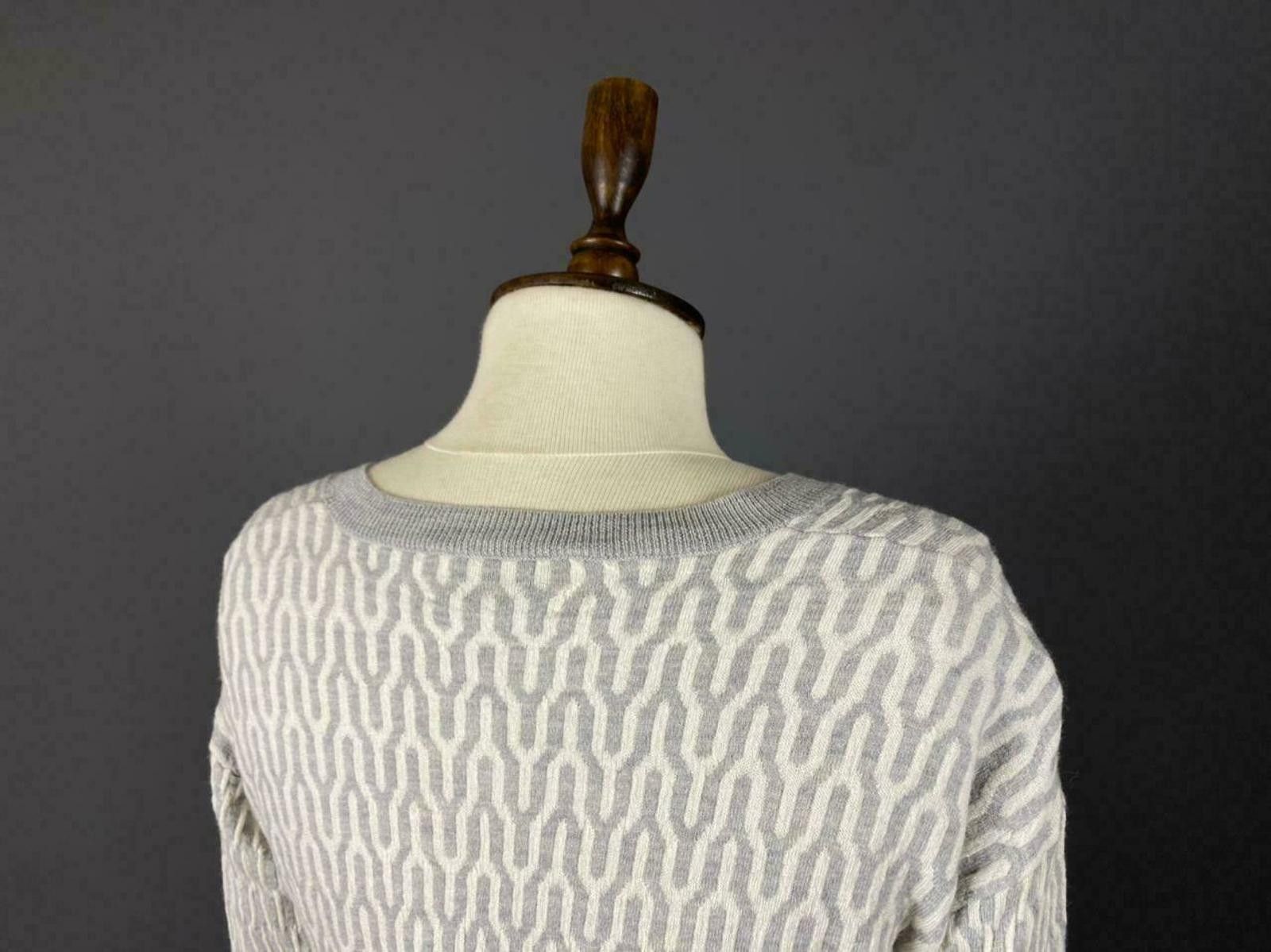 Designer Ladies Allude Grey V-Neck Wool Long Sleeve Sweater Size M Size M / US 6-8 / IT 42-44 - 7 Thumbnail