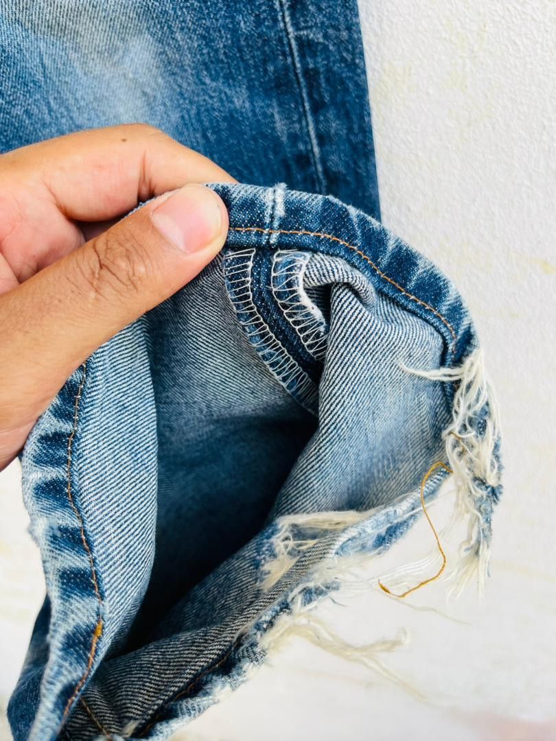 Levi's Vintage Clothing × Vintage Vintage Levis Distressed Japanese Designer Fashion Style Size US 30 / EU 46 - 5 Thumbnail