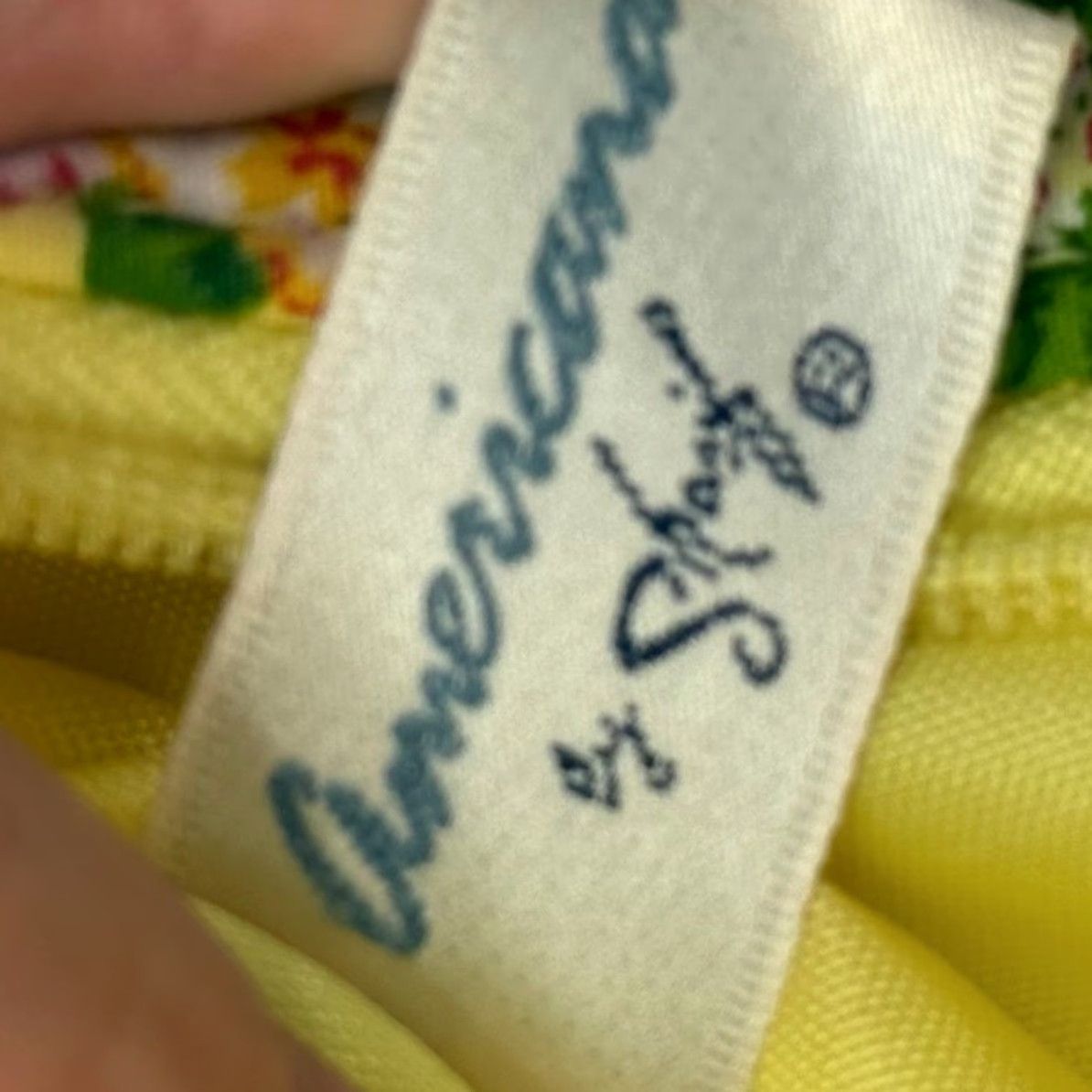 Vintage VINTAGE Americana by Sharif Pouch Yellow Floral Quilted Zipper Wallet Bag Size ONE SIZE - 6 Thumbnail