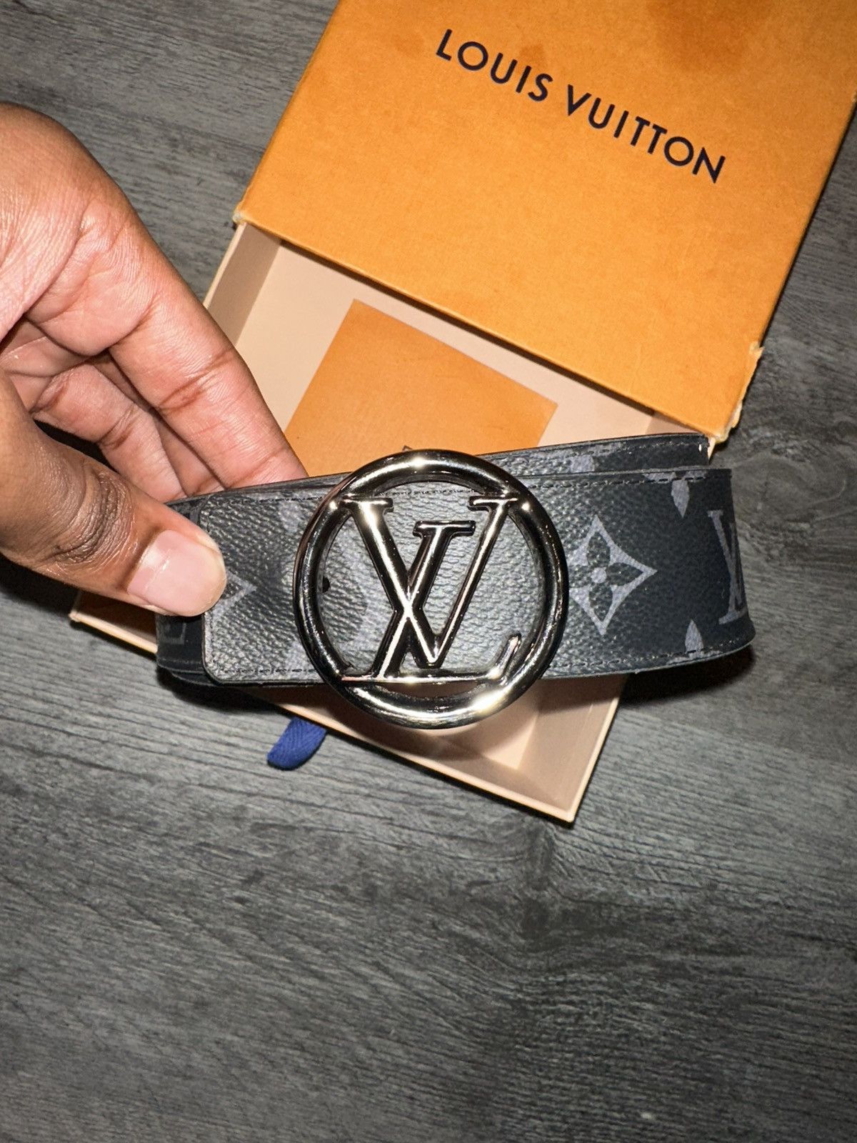 Louis vuitton reversible belt black