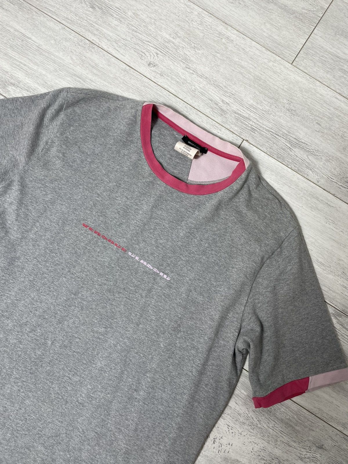 Versace × Versace Jeans Couture Versace Classic Logo T-shirt vtg Y2K Size US L / EU 52-54 / 3 - 1 Thumbnail