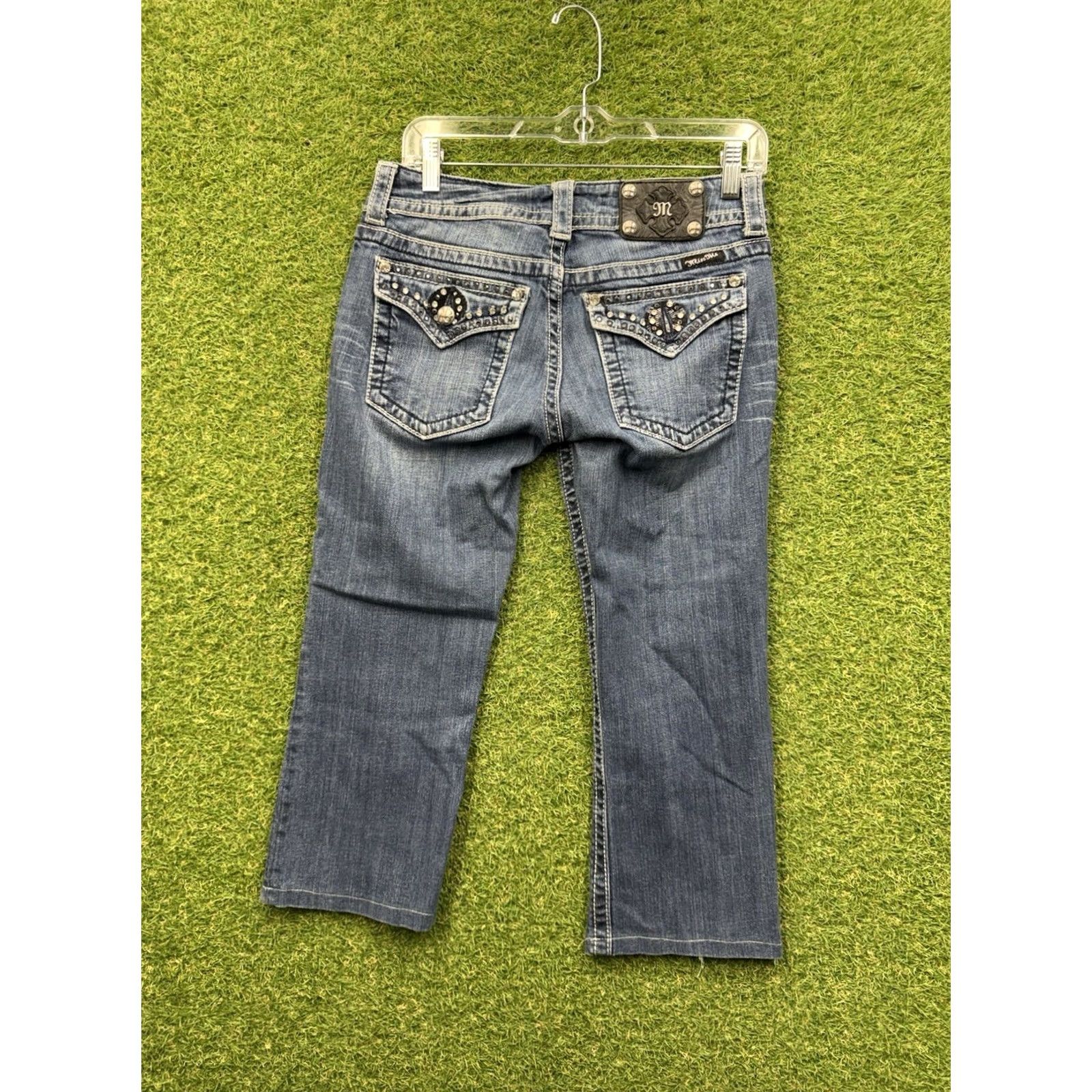 Miss Me Miss Me Jeans Capri 28x21 Denim Distressed Embellished 5-Pocket Blue Womens Size 28" / US 6 / IT 42 - 2 Thumbnail