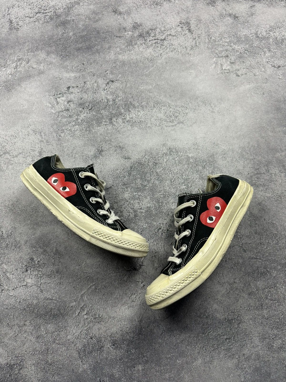 Comme des Garcons PLAY × Converse Comme des Garcons Converse Play Black Low Top Sneakers Size US 6 / IT 36 - 1 Thumbnail