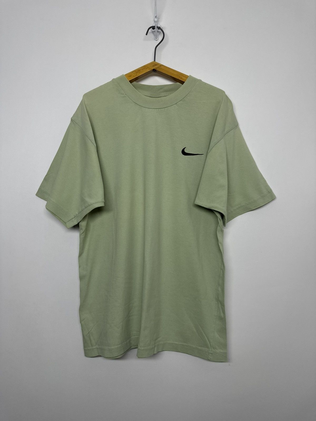 Nike Vintage Nike Swoosh Green T-Shirt 90’s Size US S / EU 44-46 / 1 - 1 Thumbnail
