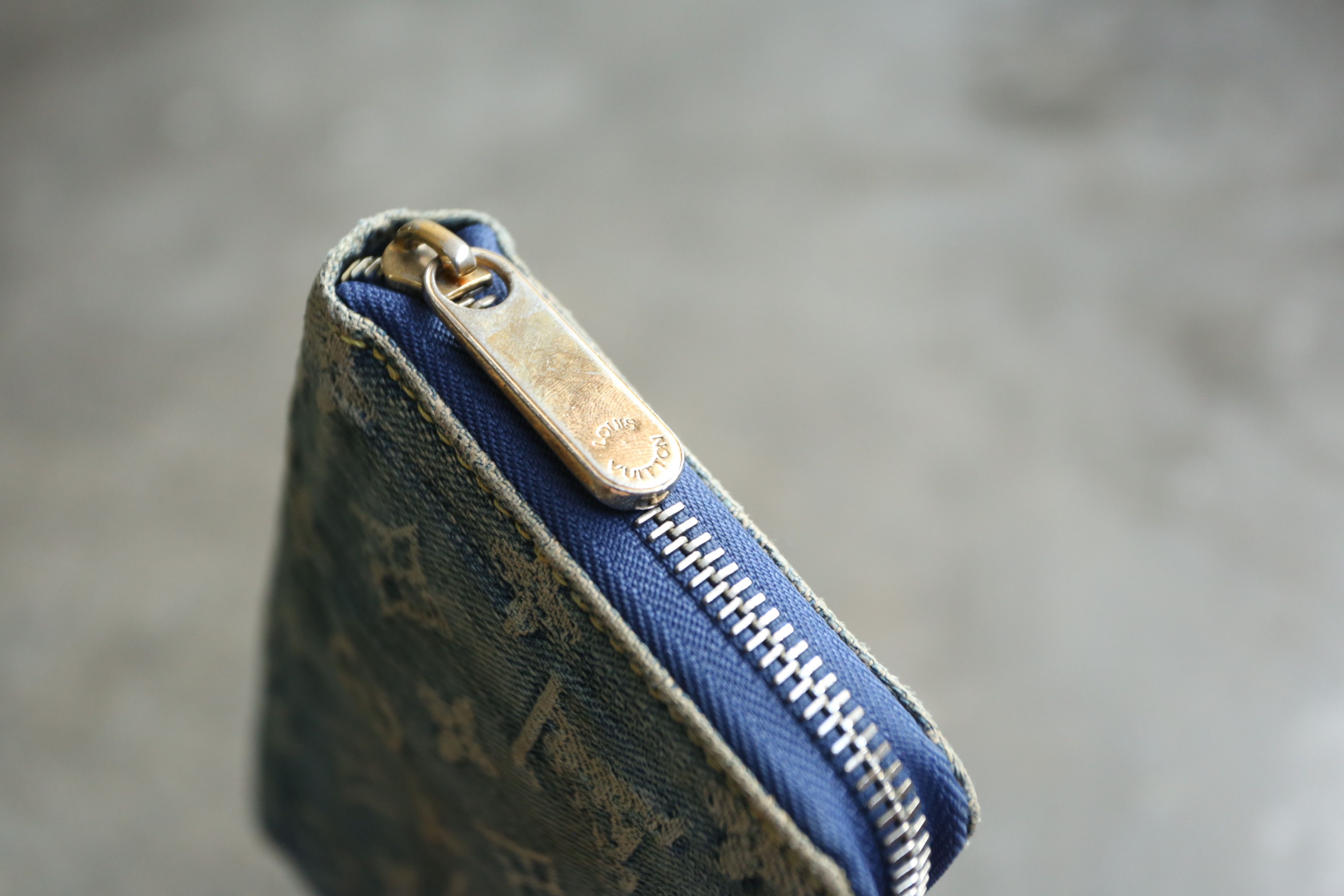 Louis Vuitton Louis Vuitton - MJ - 2007 - Monogram Denim Zippy Wallet Size ONE SIZE - 4 Thumbnail