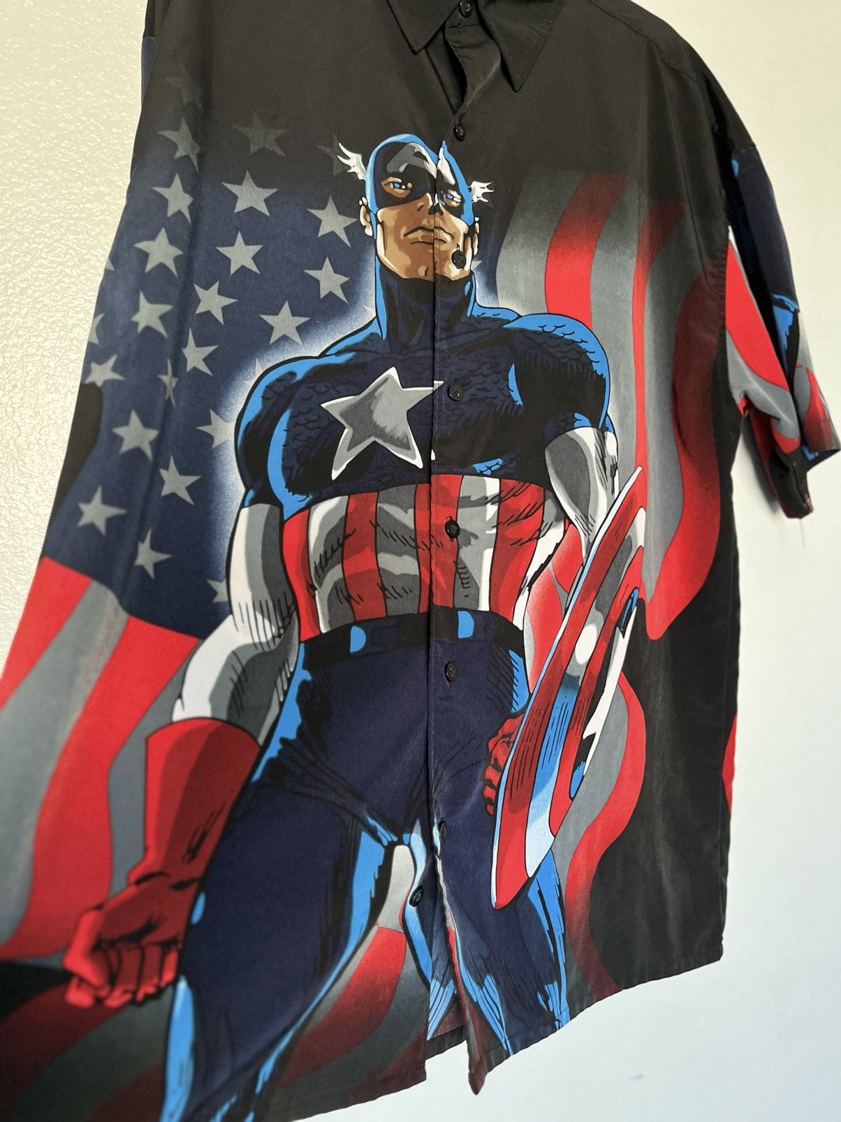 Marvel Comics 2002 Marvel Comics CAPTAIN AMERICA shirt, Black, Vintage Size US L / EU 52-54 / 3 - 7 Thumbnail