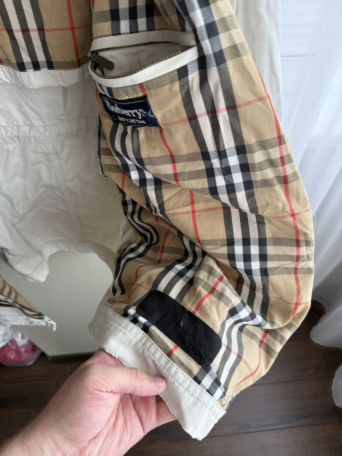 Burberry Burberrys of London Hooded Rain Coat Jacket Beige Size L |G1 Size US L / EU 52-54 / 3 - 17 Thumbnail