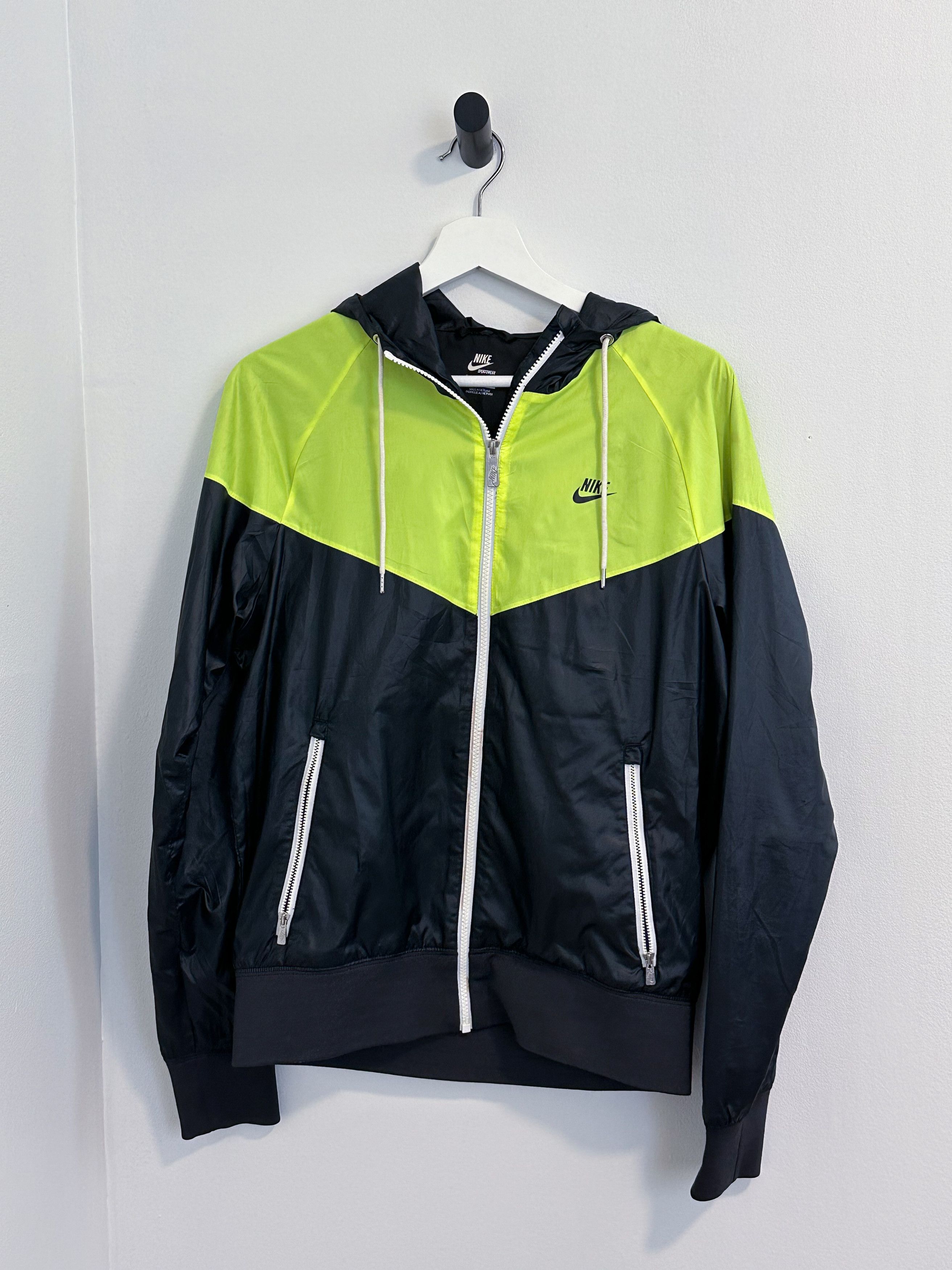 Nike Nike Windrunner Jacket – Volt/Black/White (Size S) Size US S / EU 44-46 / 1 - 1 Thumbnail