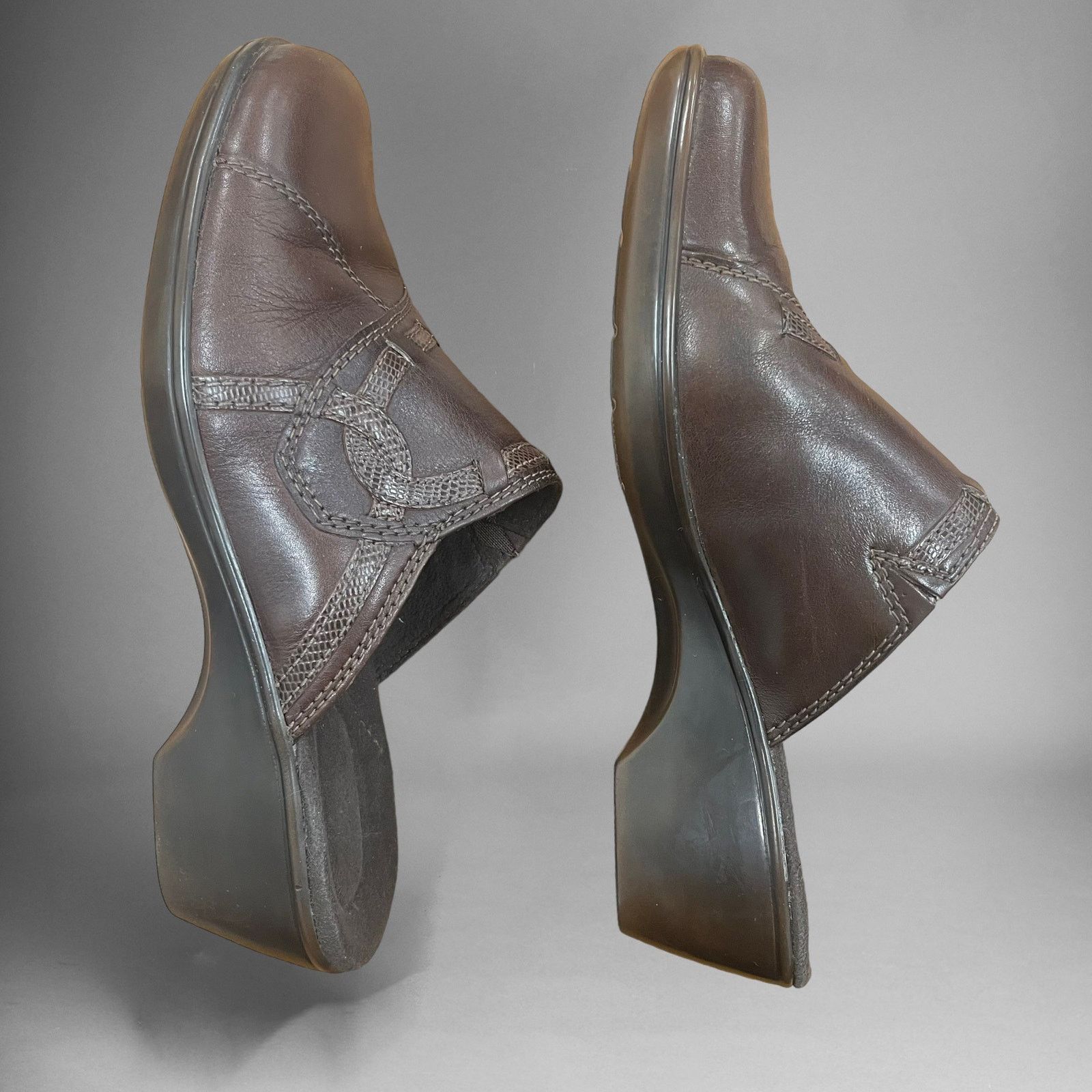 Clarks Clarks Brown Leather Slip On Clogs Size 8M Workwear Size US 8 / IT 38 - 6 Thumbnail