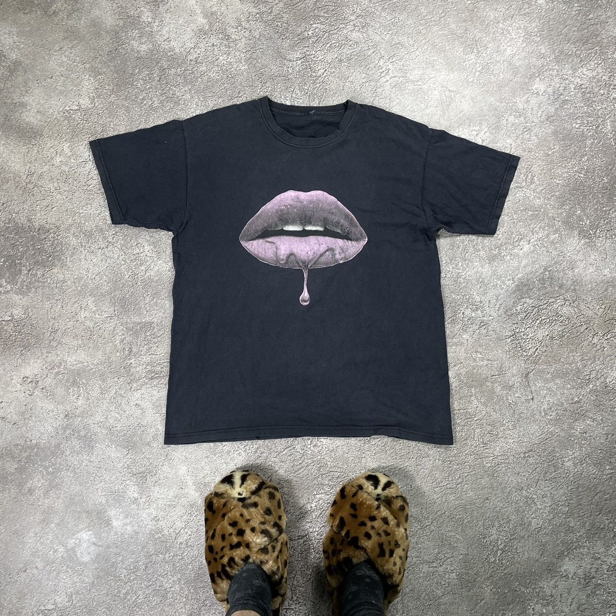 Vintage 90s Graphic Tee Surreal Lips Print Skate Grunge XL