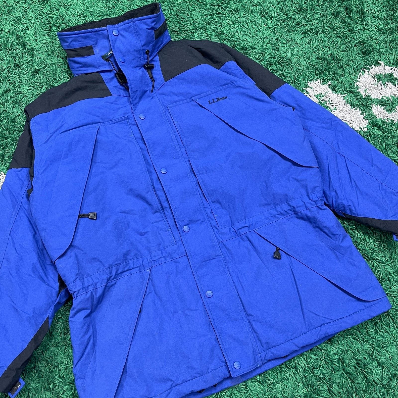 L.L. Bean × Vintage Vintage L.L.Bean hooded mountain parka puffer jacket size XL Size US XL / EU 56 / 4 - 2 Thumbnail