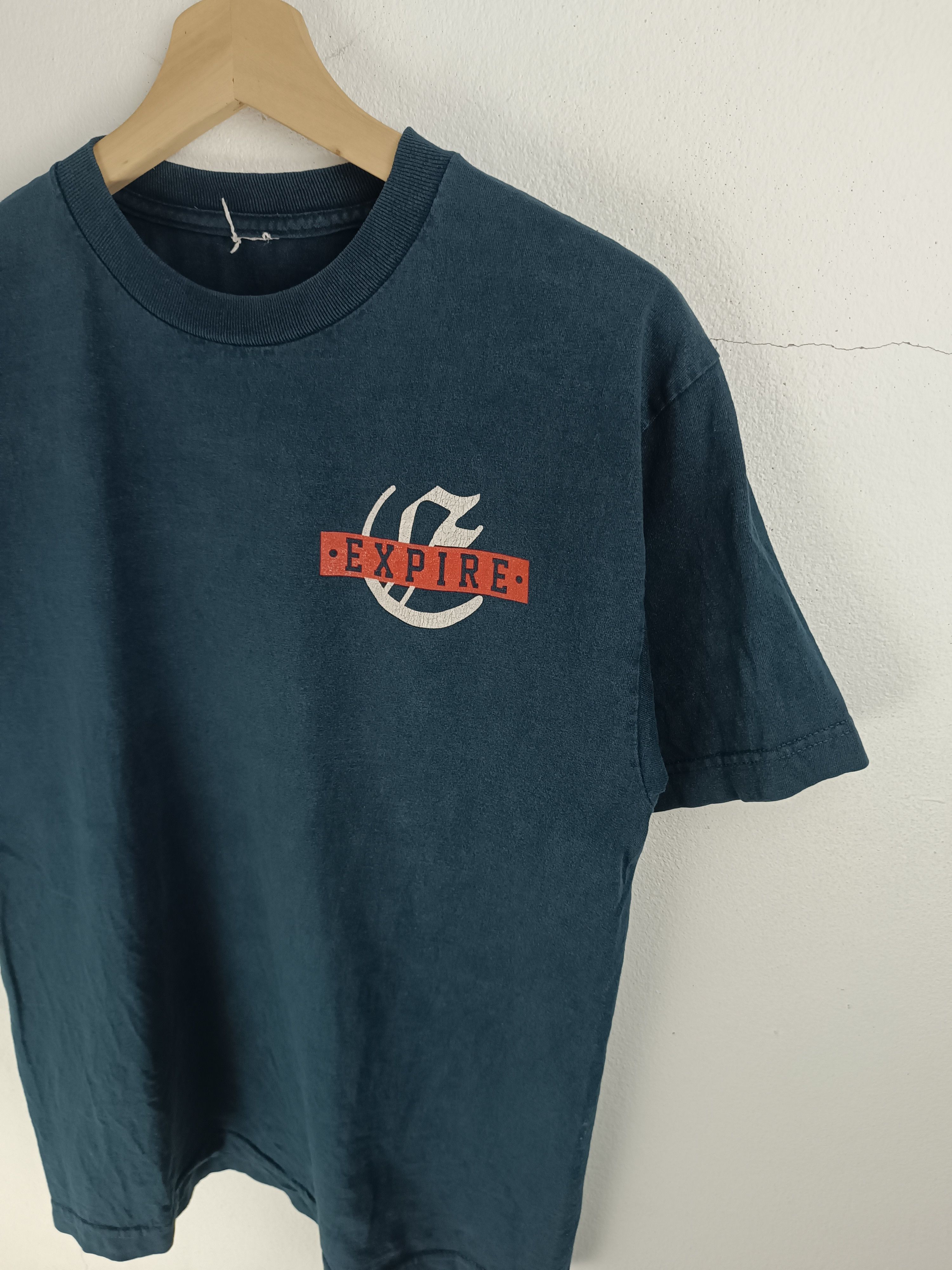Band Tees VINTAGE 2000s EXPIRE HARDCORE PUNK terror bane cro mags Size US M / EU 48-50 / 2 - 13 Thumbnail