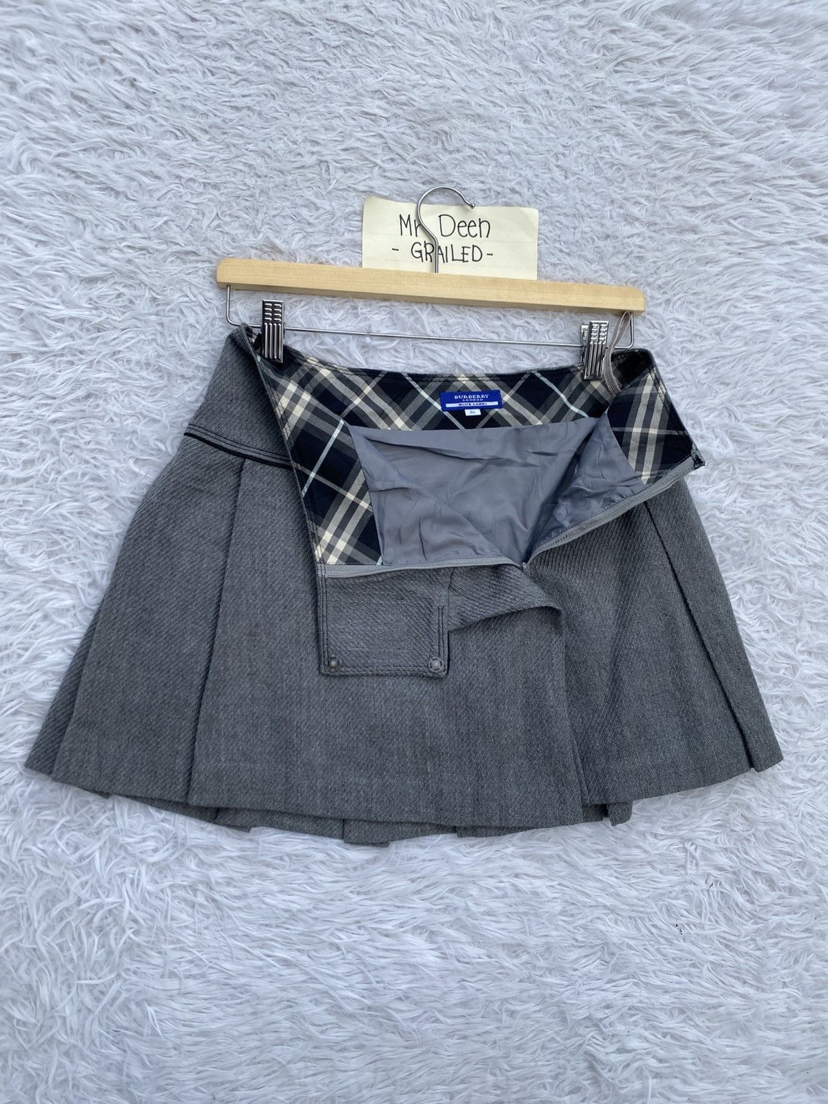 Burberry Rare Vintage Burberry Pleats Mini Skirt Size 27" / US 4 / IT 40 - 6 Thumbnail
